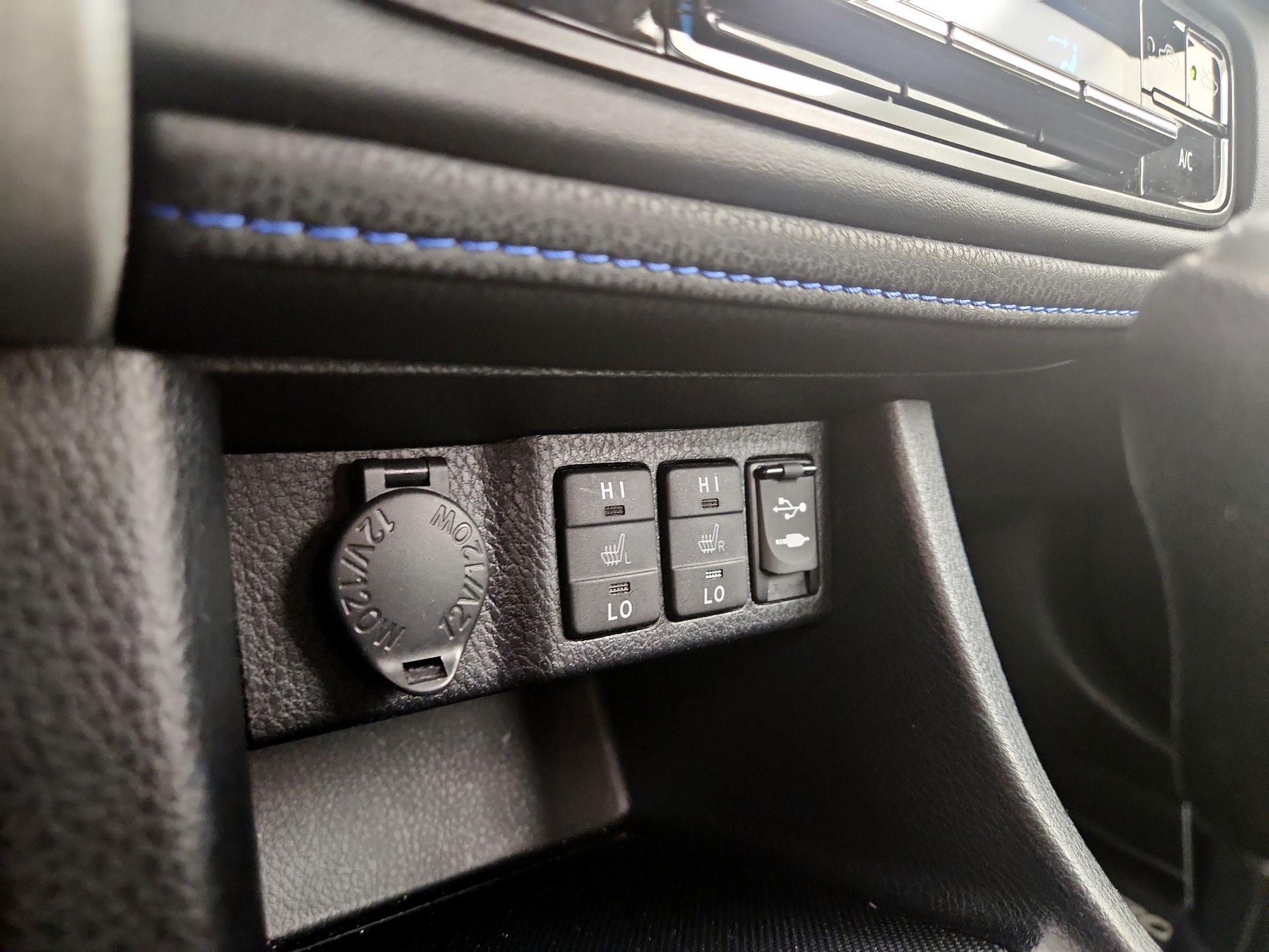 Thumbnail: 2018 Toyota Corolla - 18