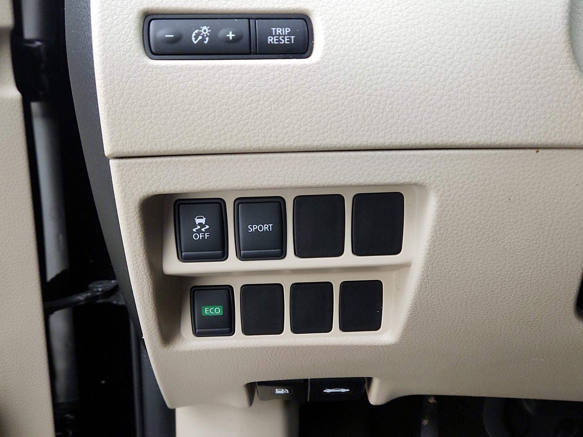 Thumbnail: 2016 Nissan Rogue - 13