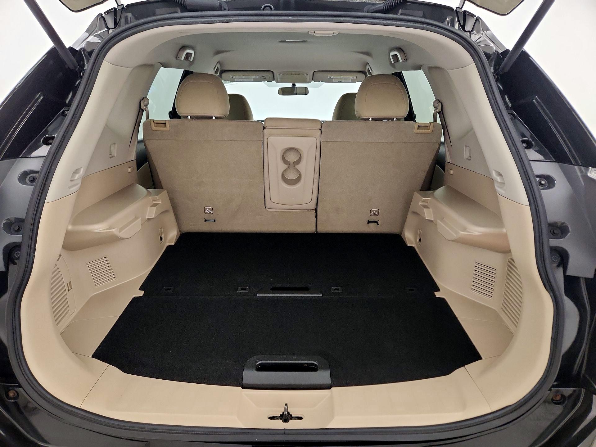 Thumbnail: 2016 Nissan Rogue - 20