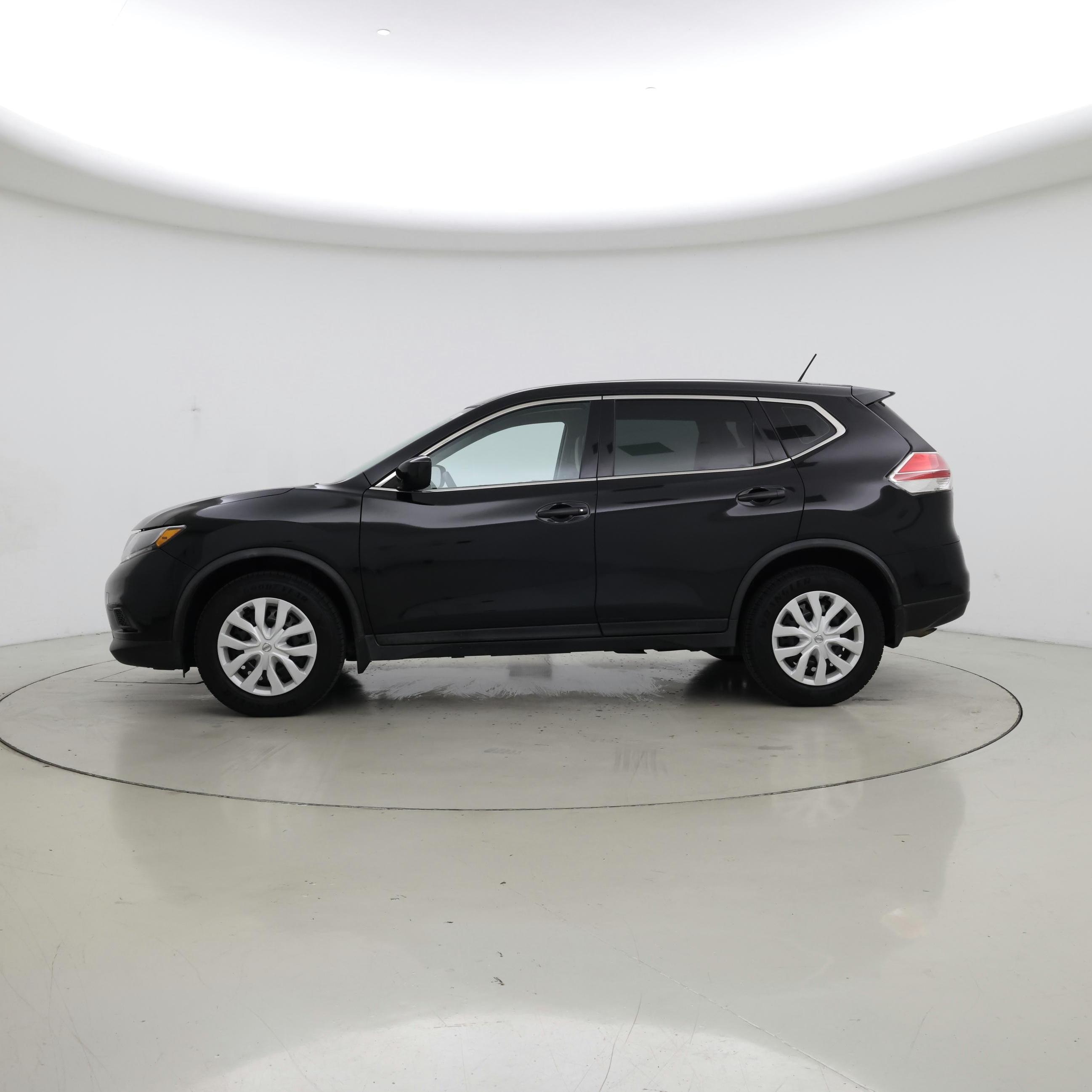 Thumbnail: 2016 Nissan Rogue - 3