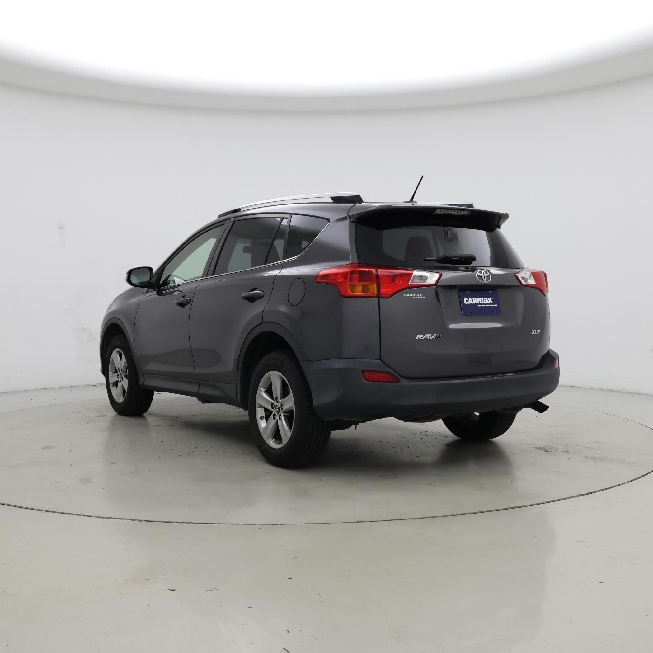 Thumbnail: 2015 Toyota RAV4 - 2