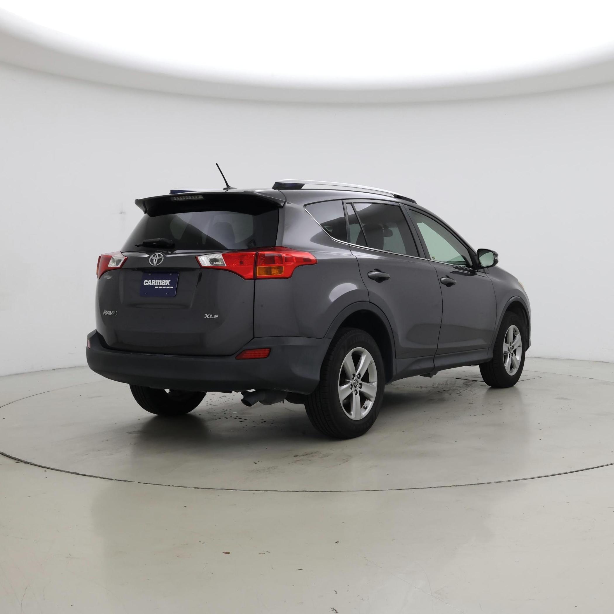 Thumbnail: 2015 Toyota RAV4 - 8