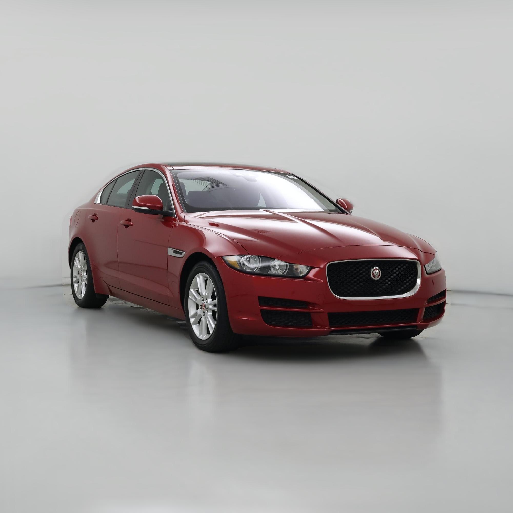 Thumbnail: 2017 Jaguar XE - 1