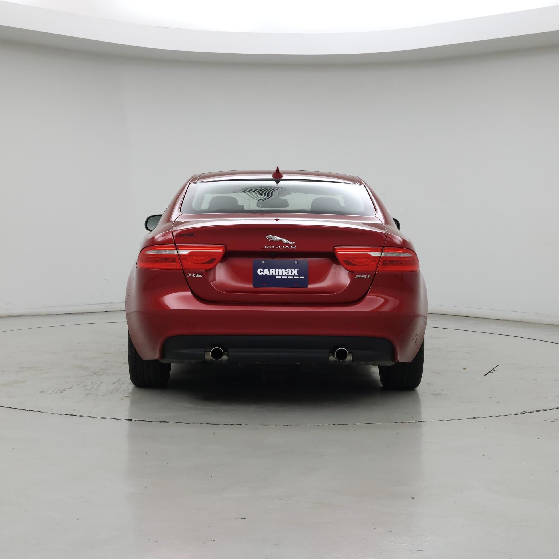 Thumbnail: 2017 Jaguar XE - 6