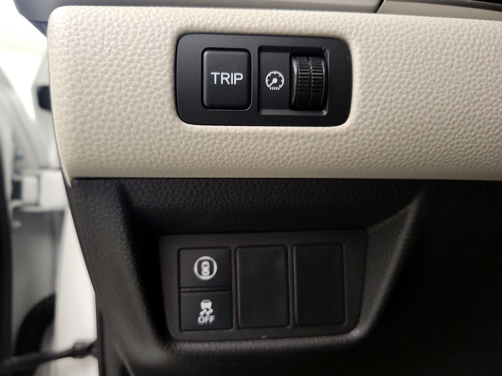 Thumbnail: 2018 Honda Accord - 13