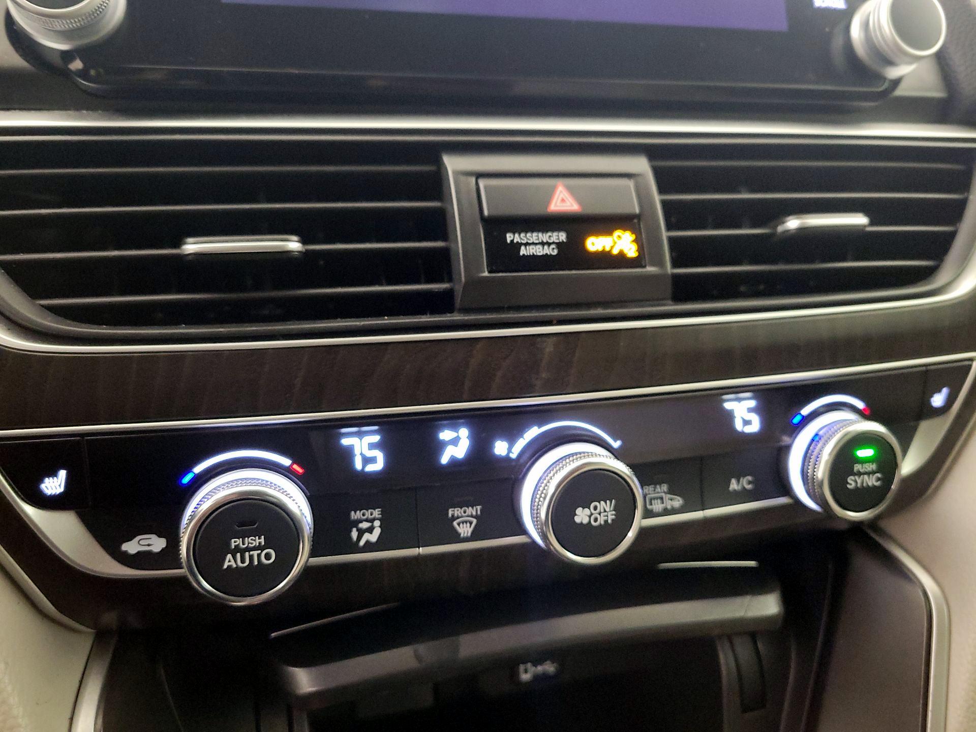 Thumbnail: 2018 Honda Accord - 16