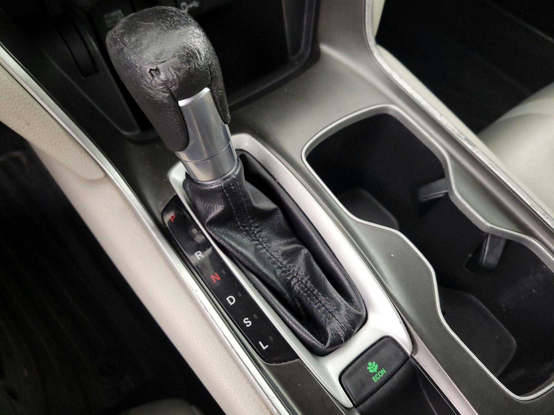 Thumbnail: 2018 Honda Accord - 17