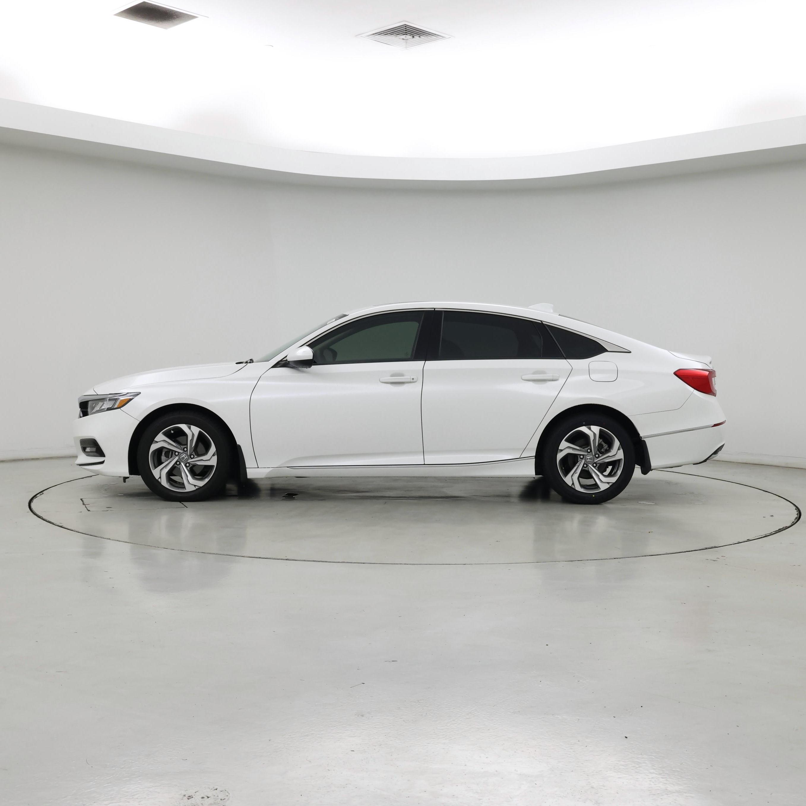 Thumbnail: 2018 Honda Accord - 3