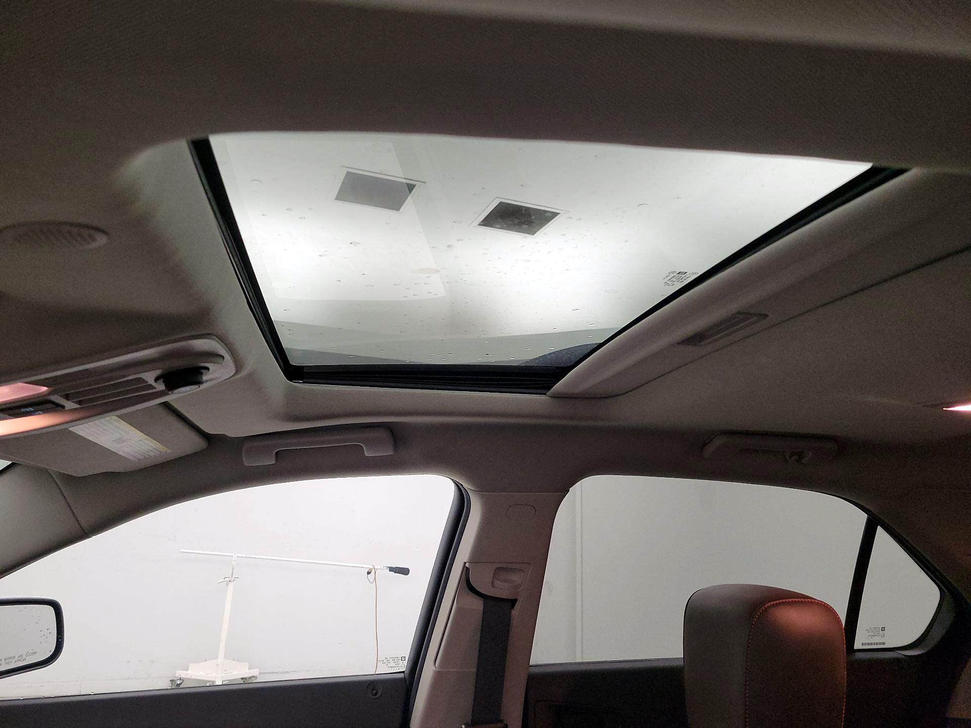 Thumbnail: 2015 Chevrolet Equinox - 18