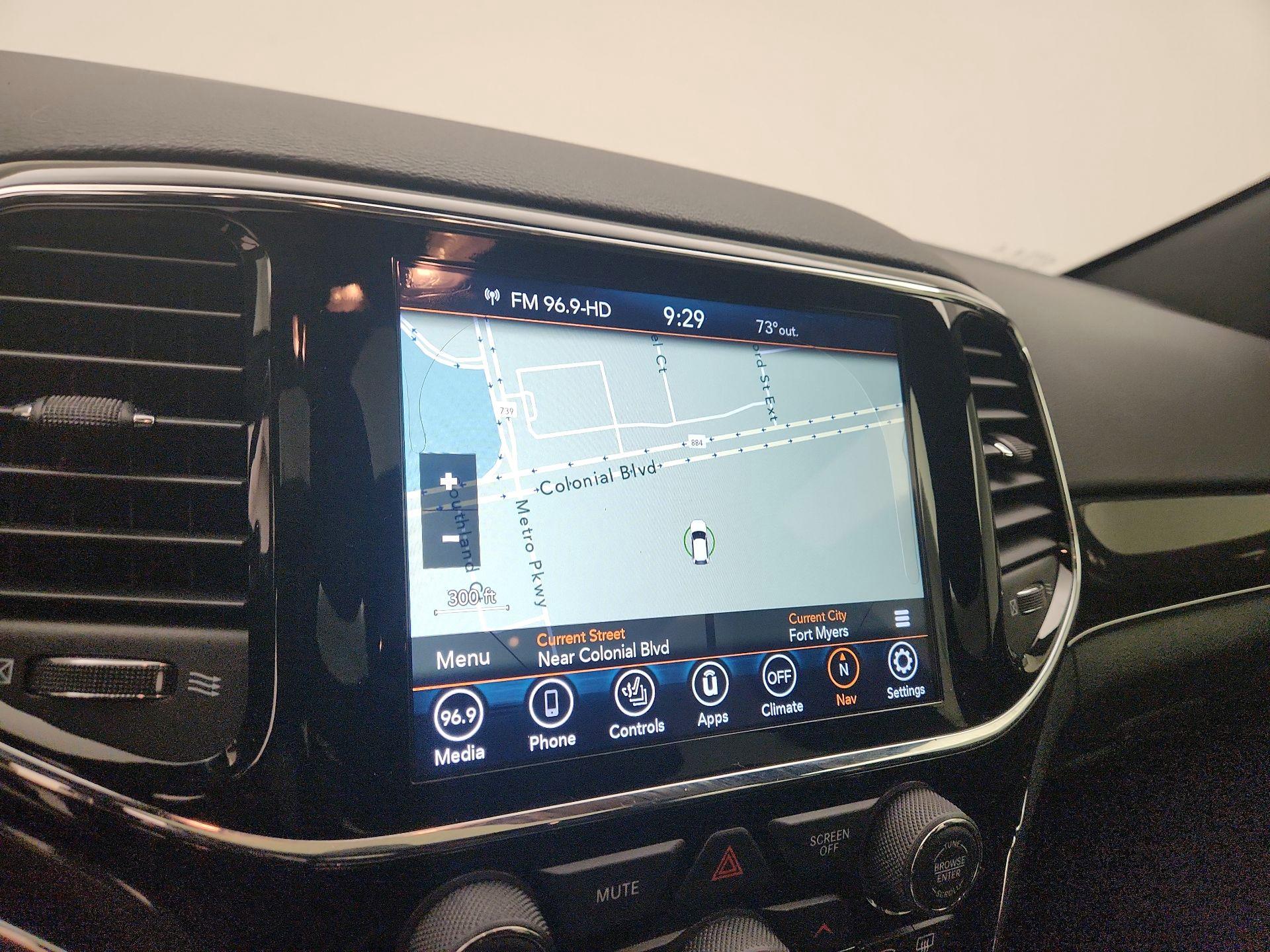 Thumbnail: 2020 Jeep Grand Cherokee - 14