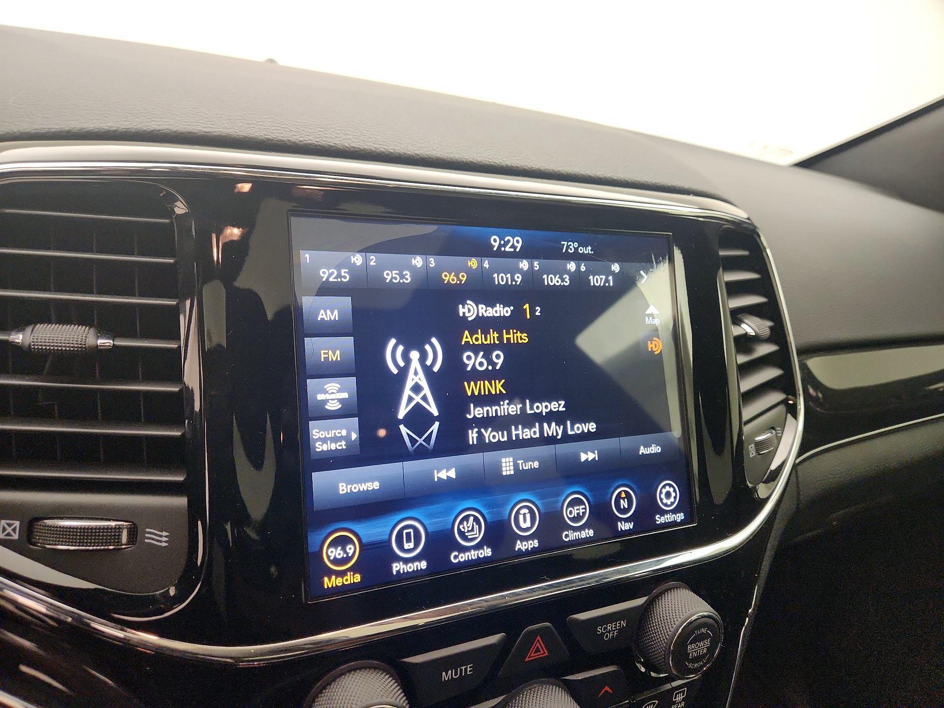 Thumbnail: 2020 Jeep Grand Cherokee - 16