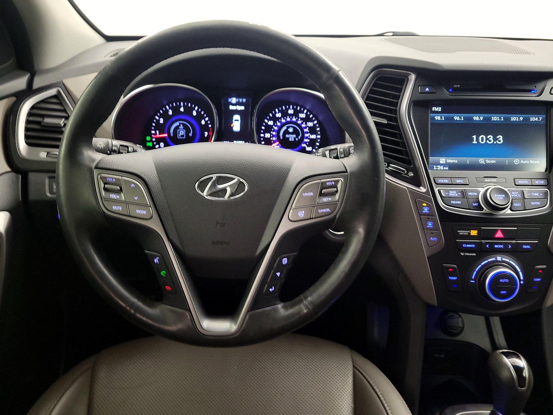 Thumbnail: 2016 Hyundai Santa Fe - 10