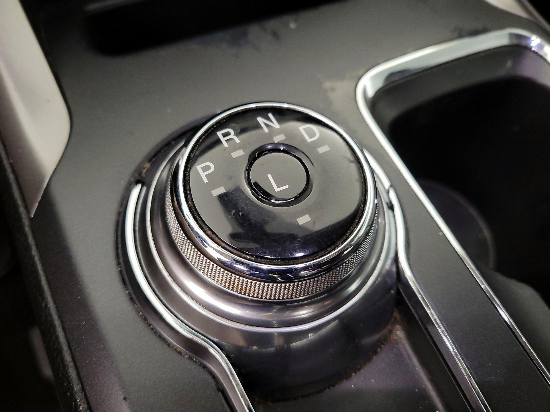 Thumbnail: 2020 Ford Fusion - 17