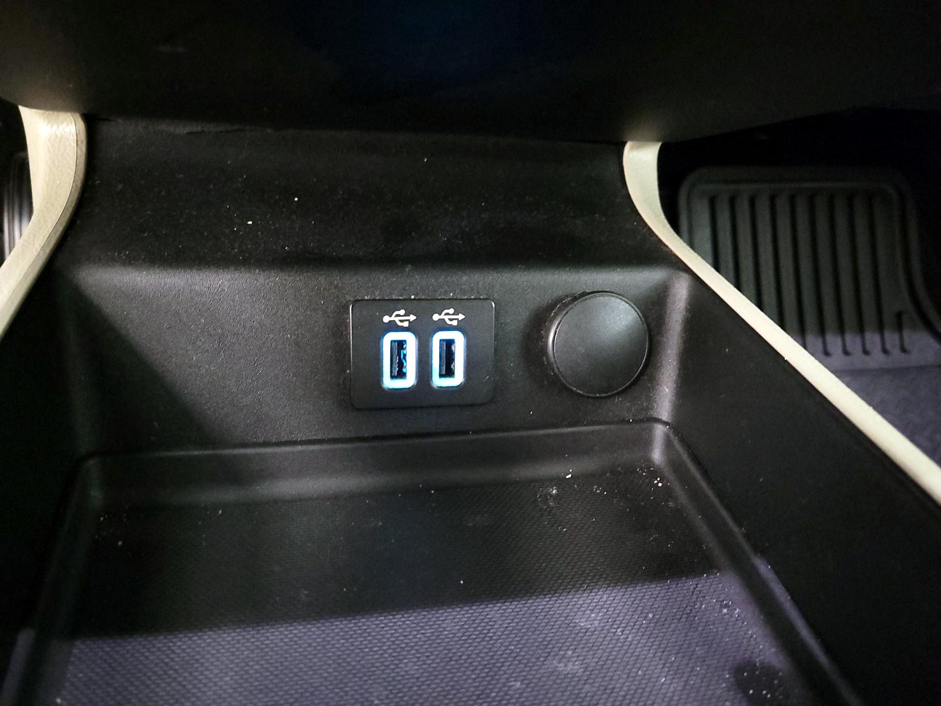 Thumbnail: 2020 Ford Fusion - 18