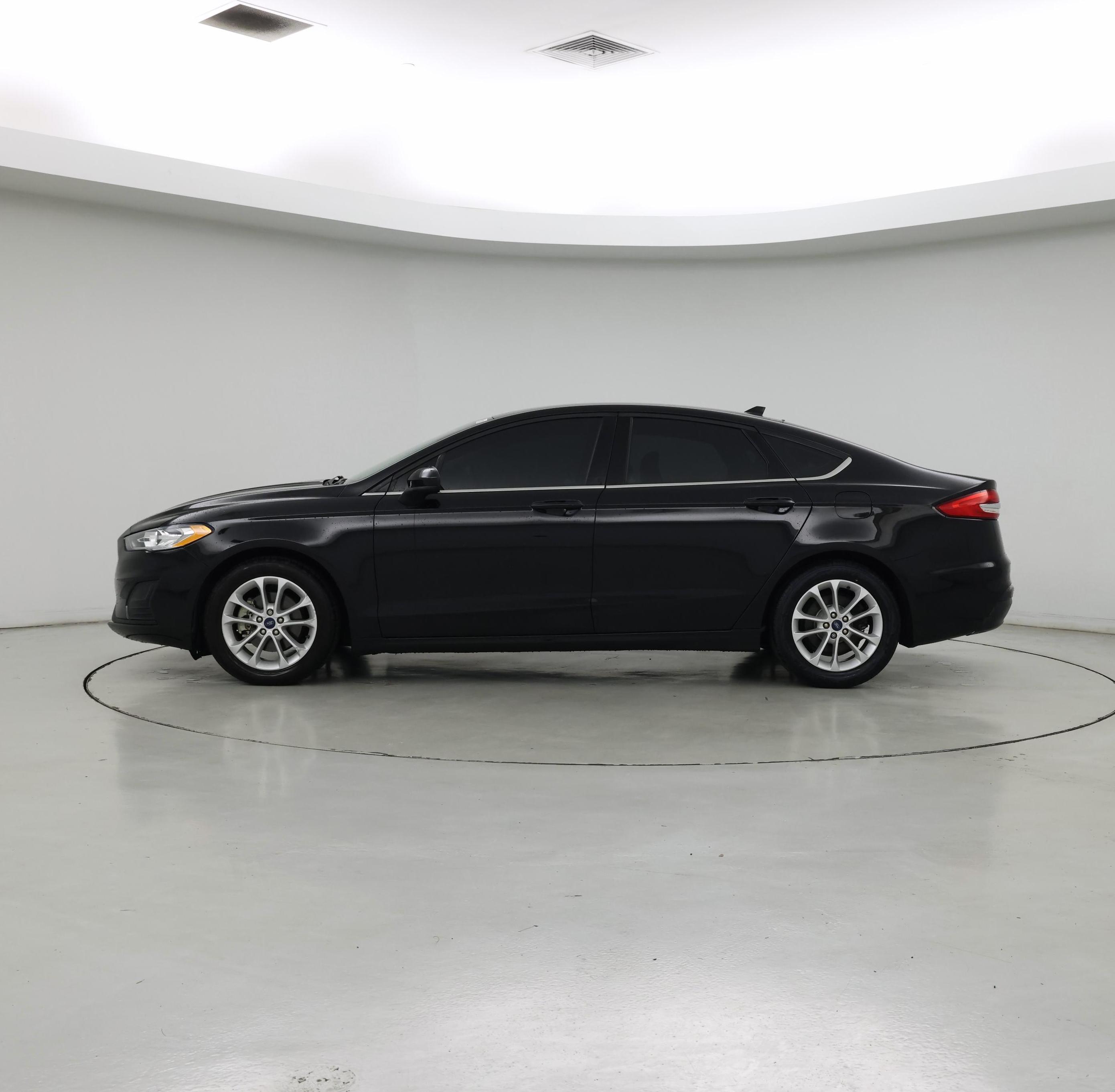 Thumbnail: 2020 Ford Fusion - 3