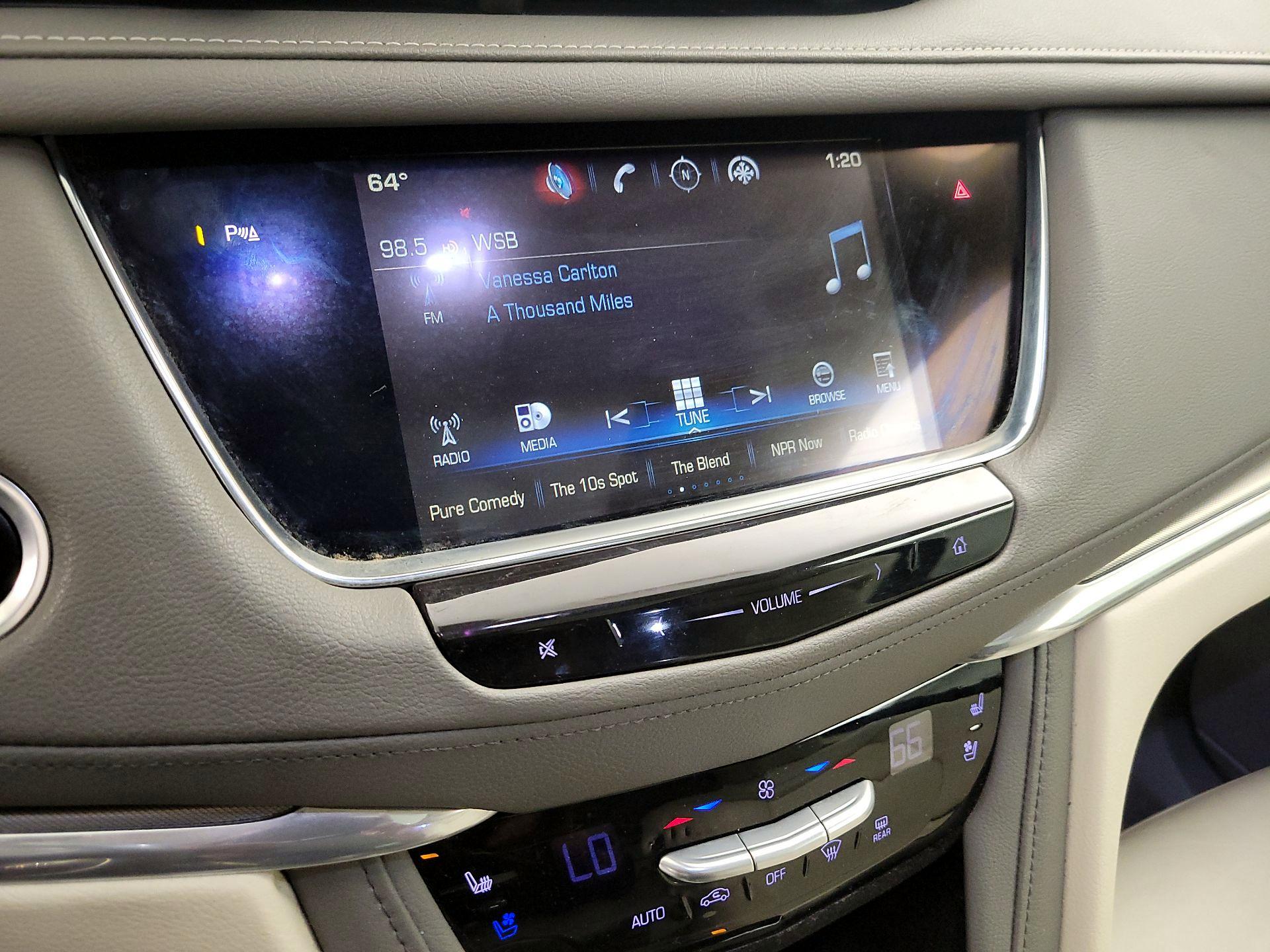 Thumbnail: 2017 Cadillac XT5 - 15