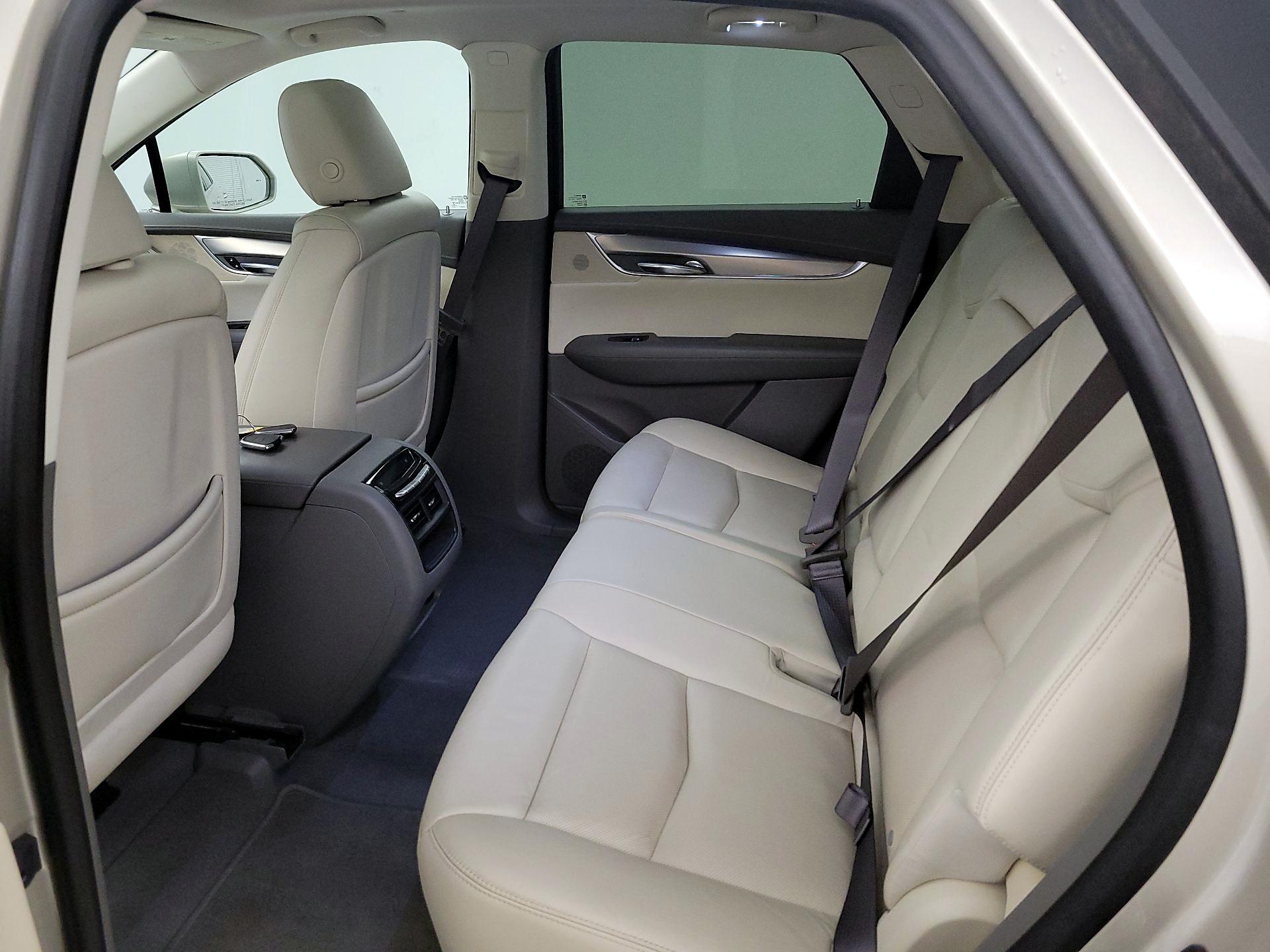 Thumbnail: 2017 Cadillac XT5 - 20