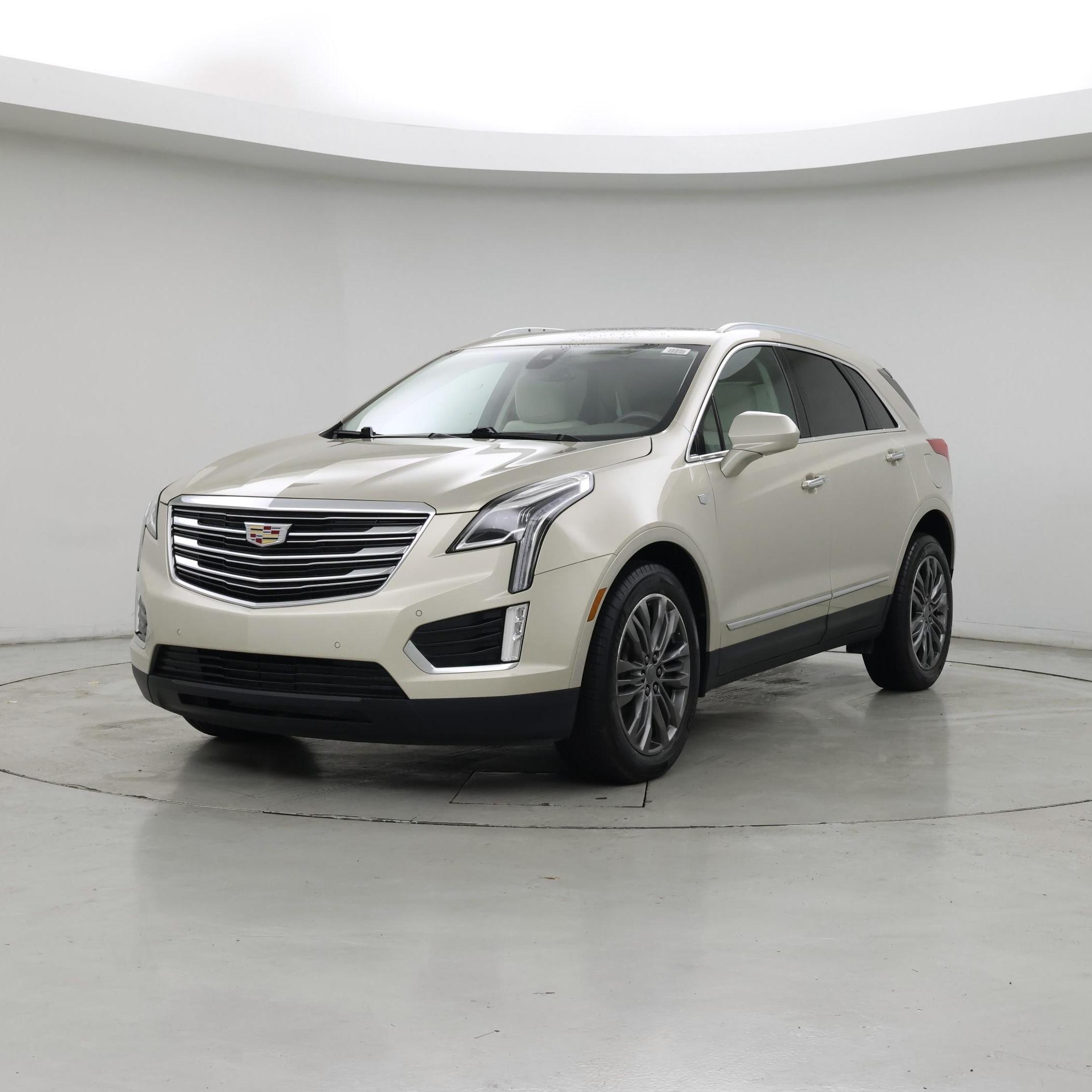 Thumbnail: 2017 Cadillac XT5 - 4