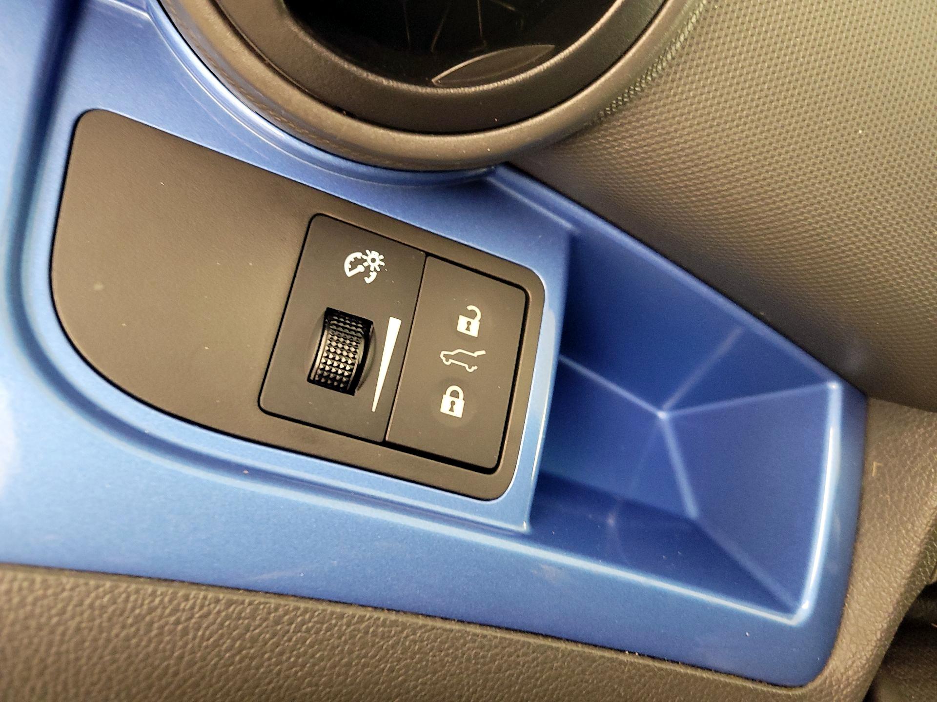 Thumbnail: 2014 Chevrolet Spark - 13