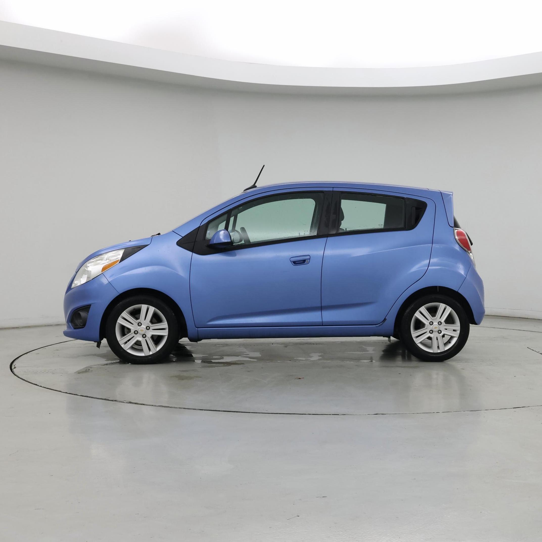 Thumbnail: 2014 Chevrolet Spark - 3