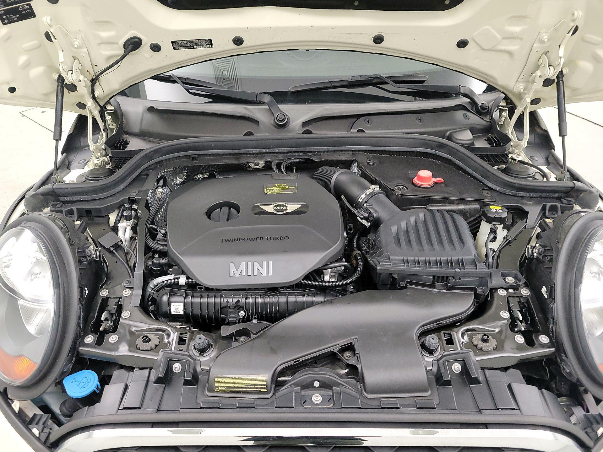 Thumbnail: 2015 MINI Cooper Hardtop - 20