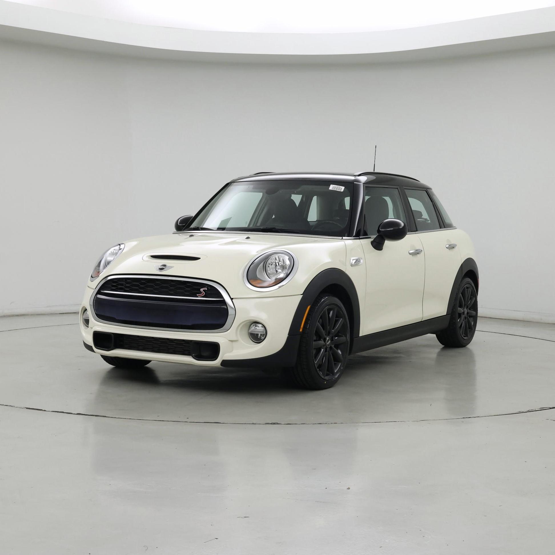 Thumbnail: 2015 MINI Cooper Hardtop - 4
