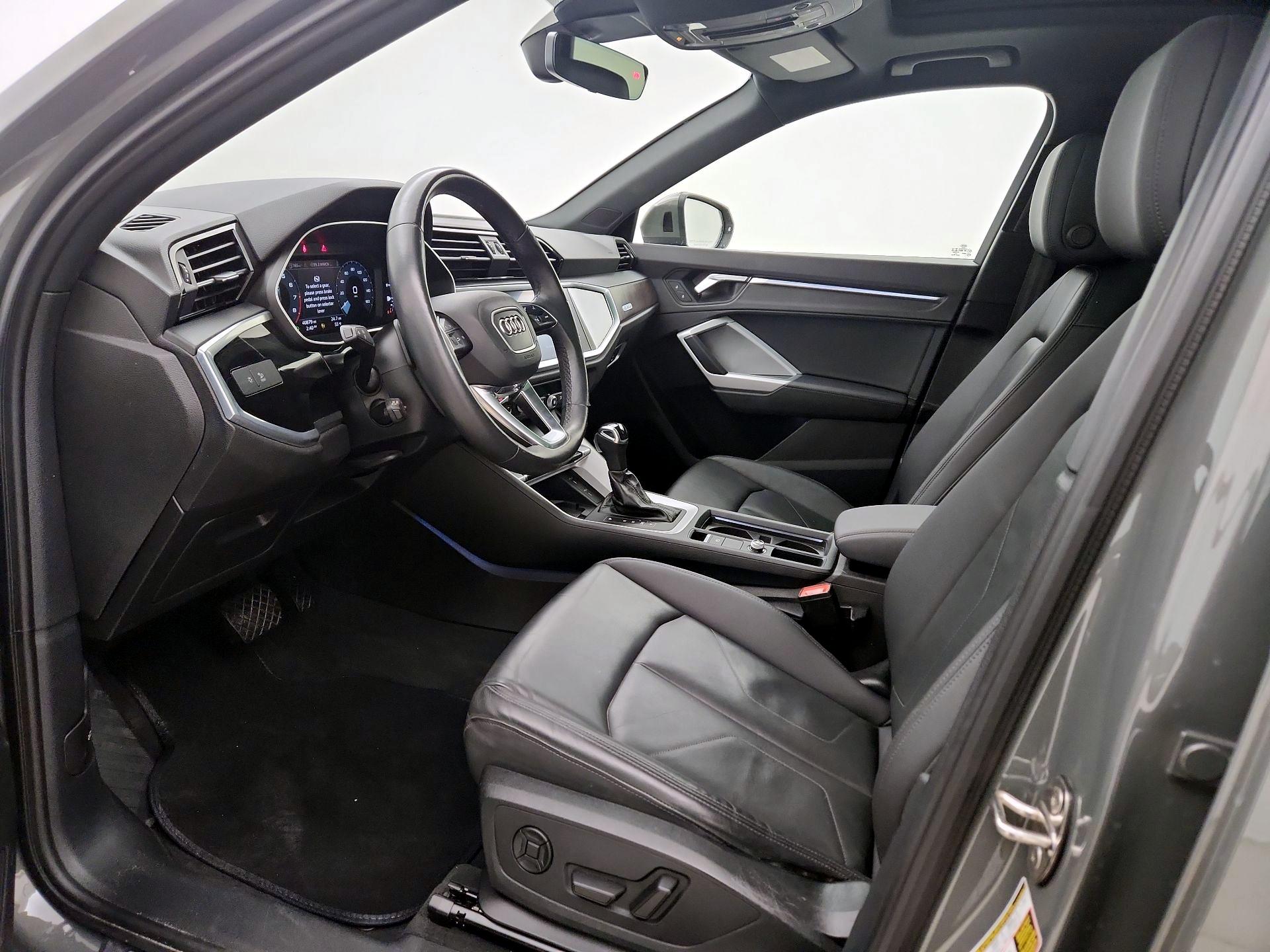 Thumbnail: 2022 Audi Q3 - 11