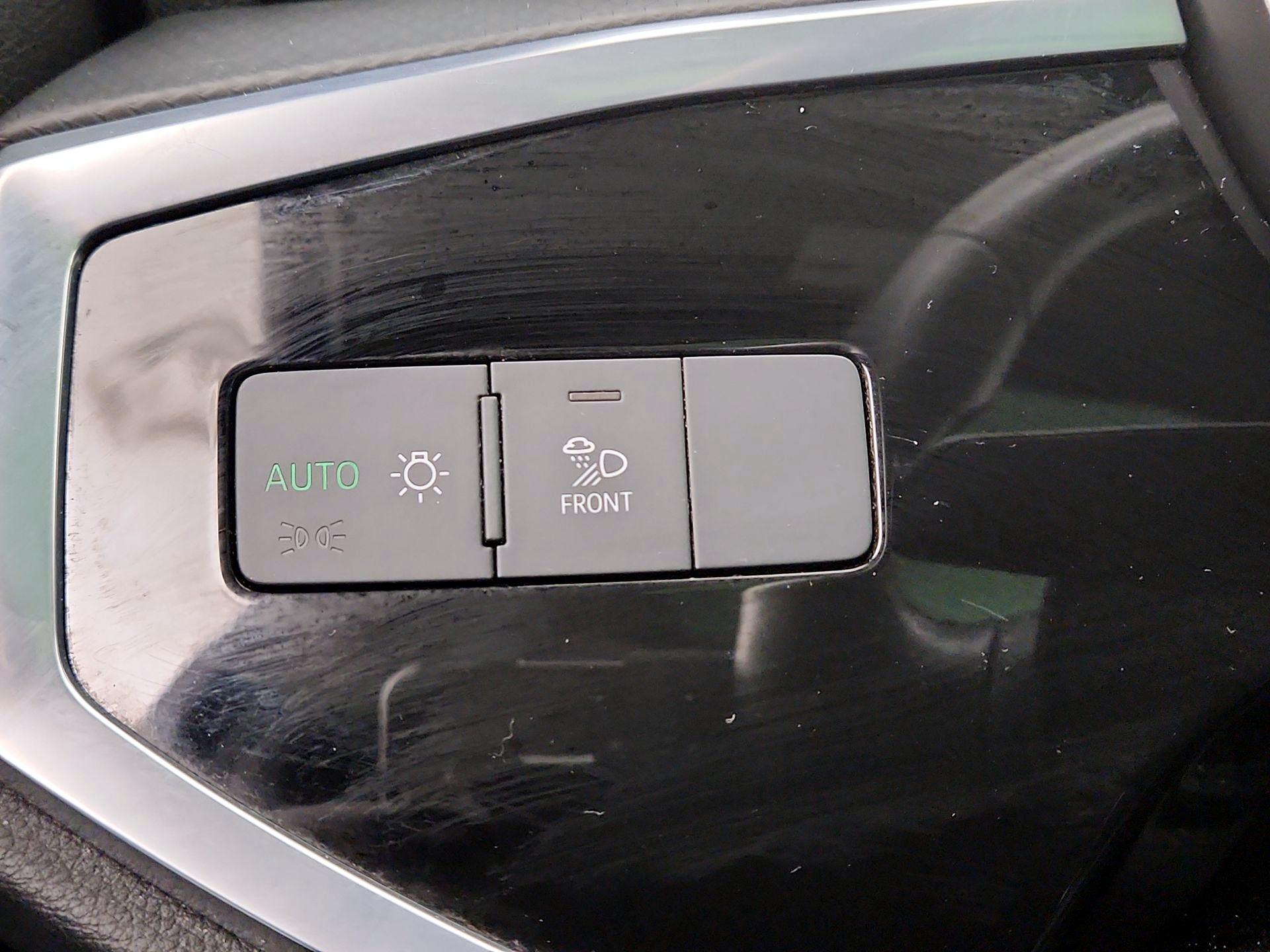 Thumbnail: 2022 Audi Q3 - 13