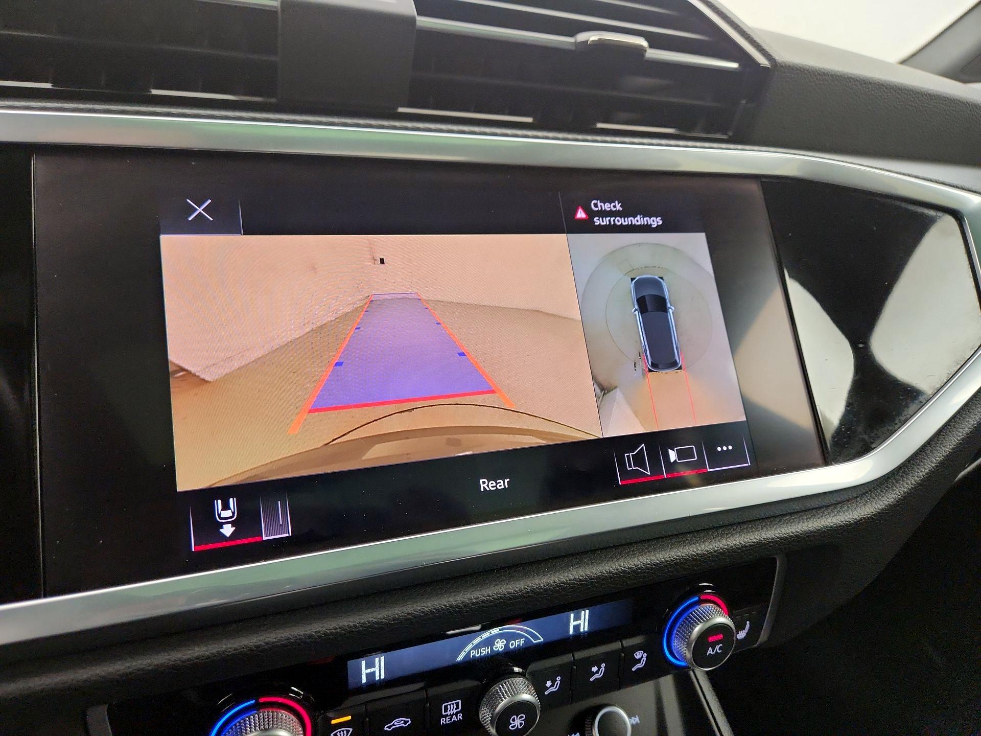 Thumbnail: 2022 Audi Q3 - 14