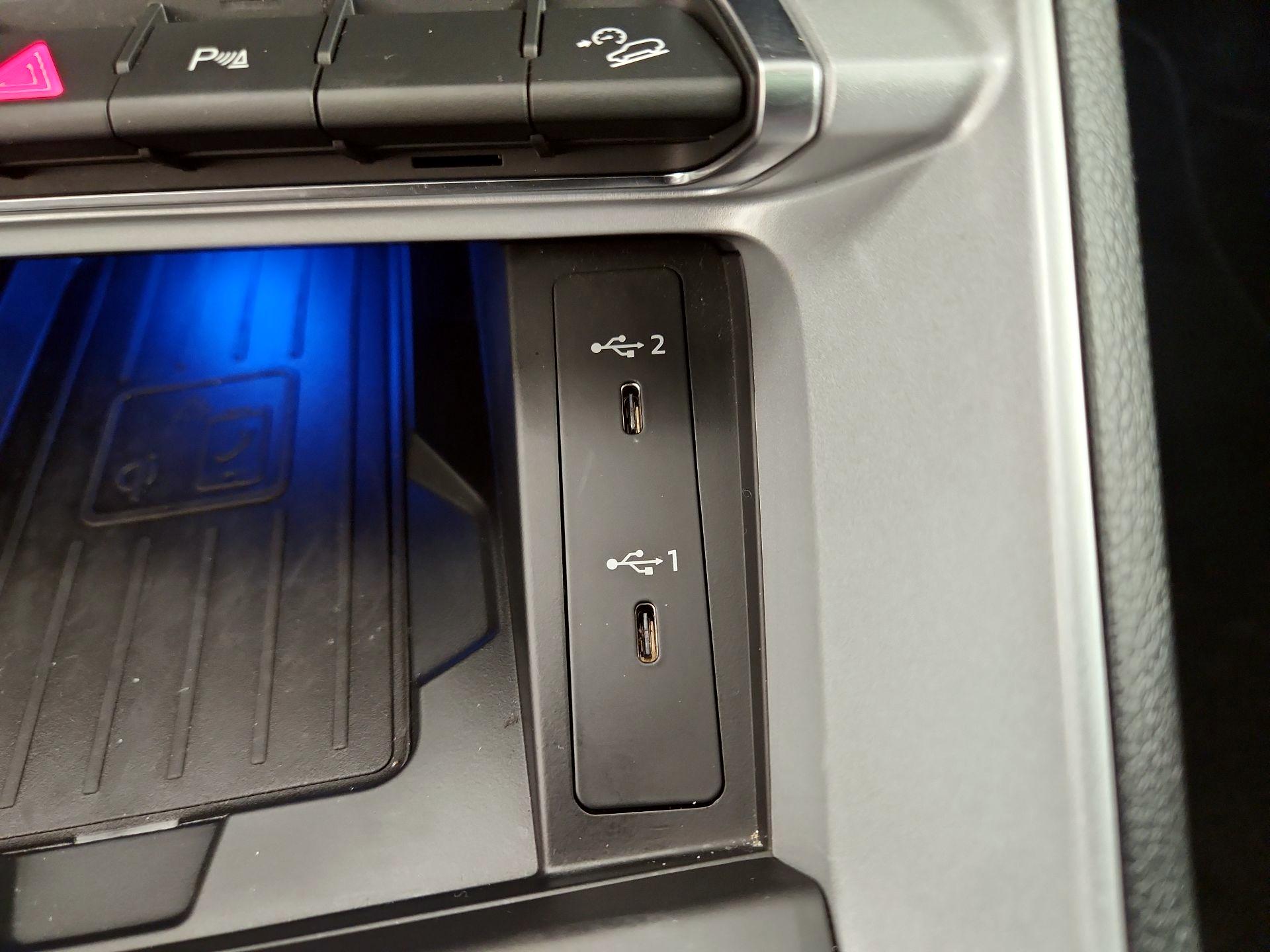 Thumbnail: 2022 Audi Q3 - 18