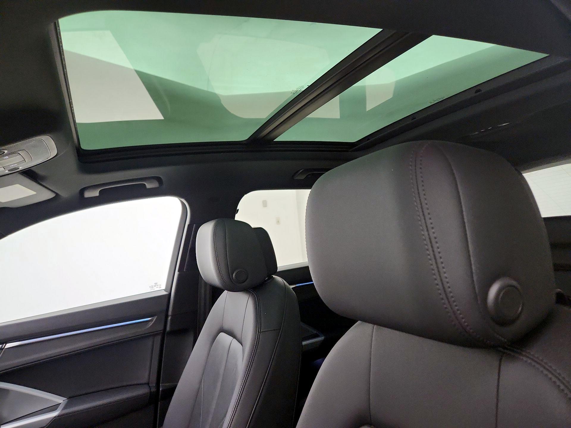 Thumbnail: 2022 Audi Q3 - 19