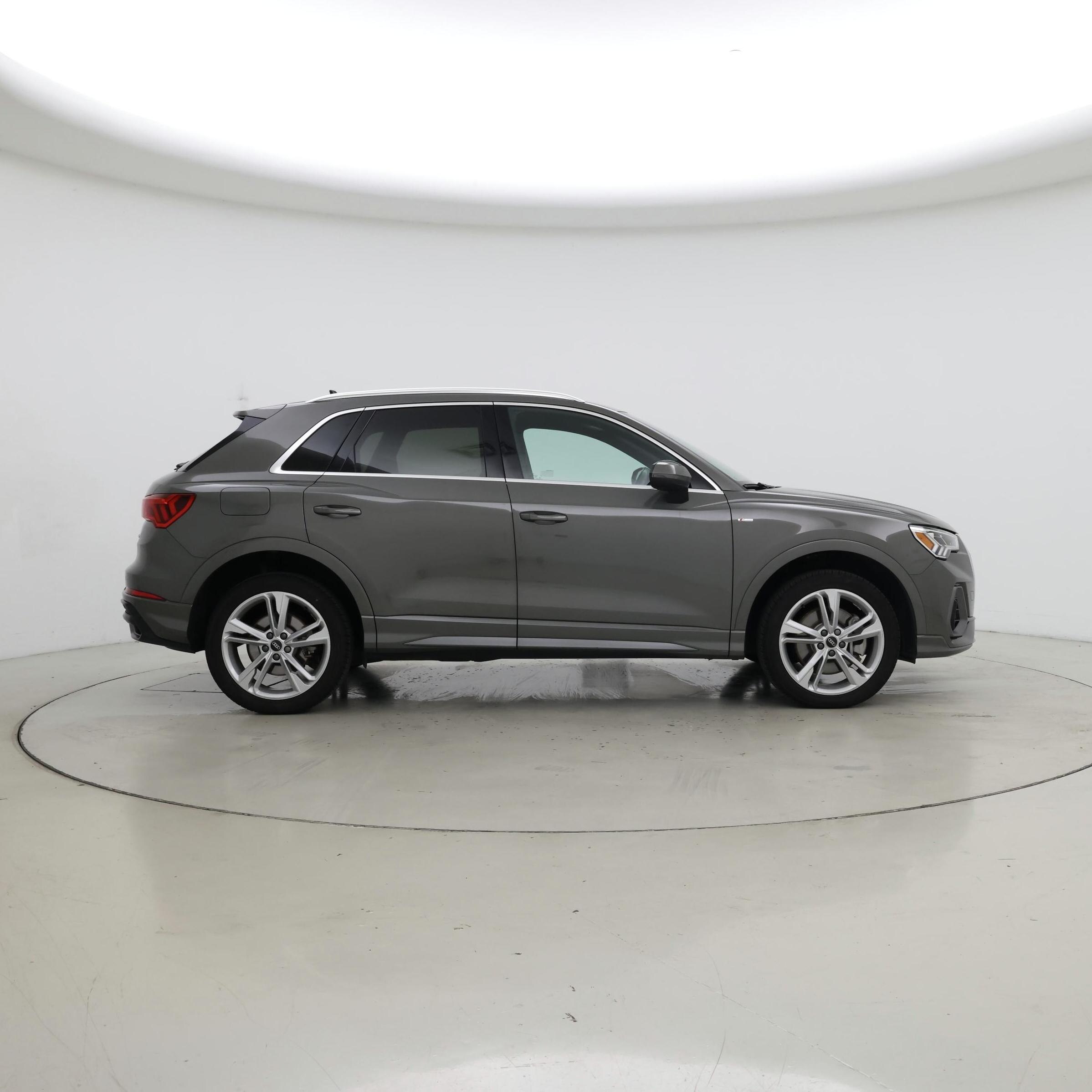 Thumbnail: 2022 Audi Q3 - 7