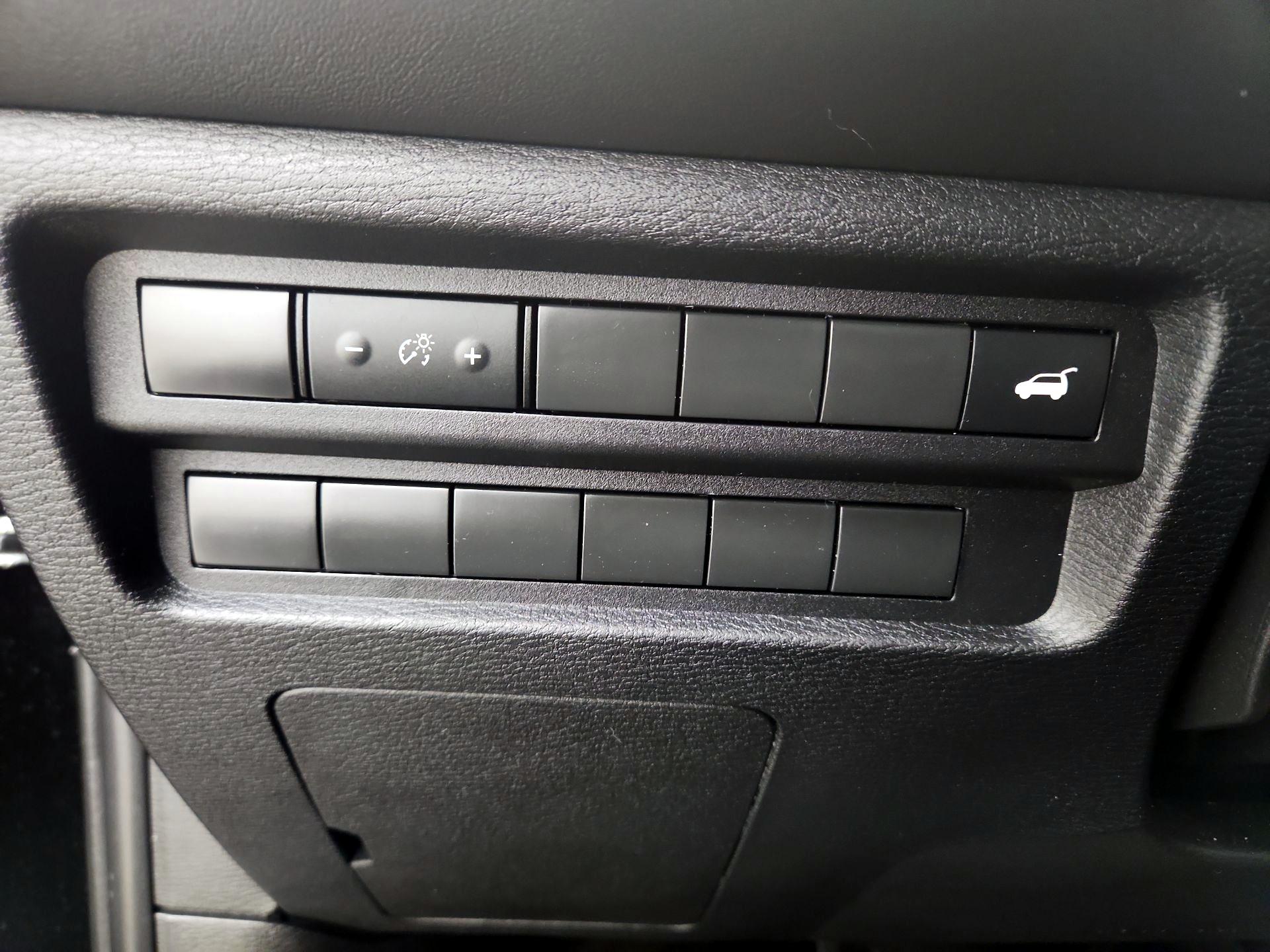 Thumbnail: 2022 Mitsubishi Outlander - 13