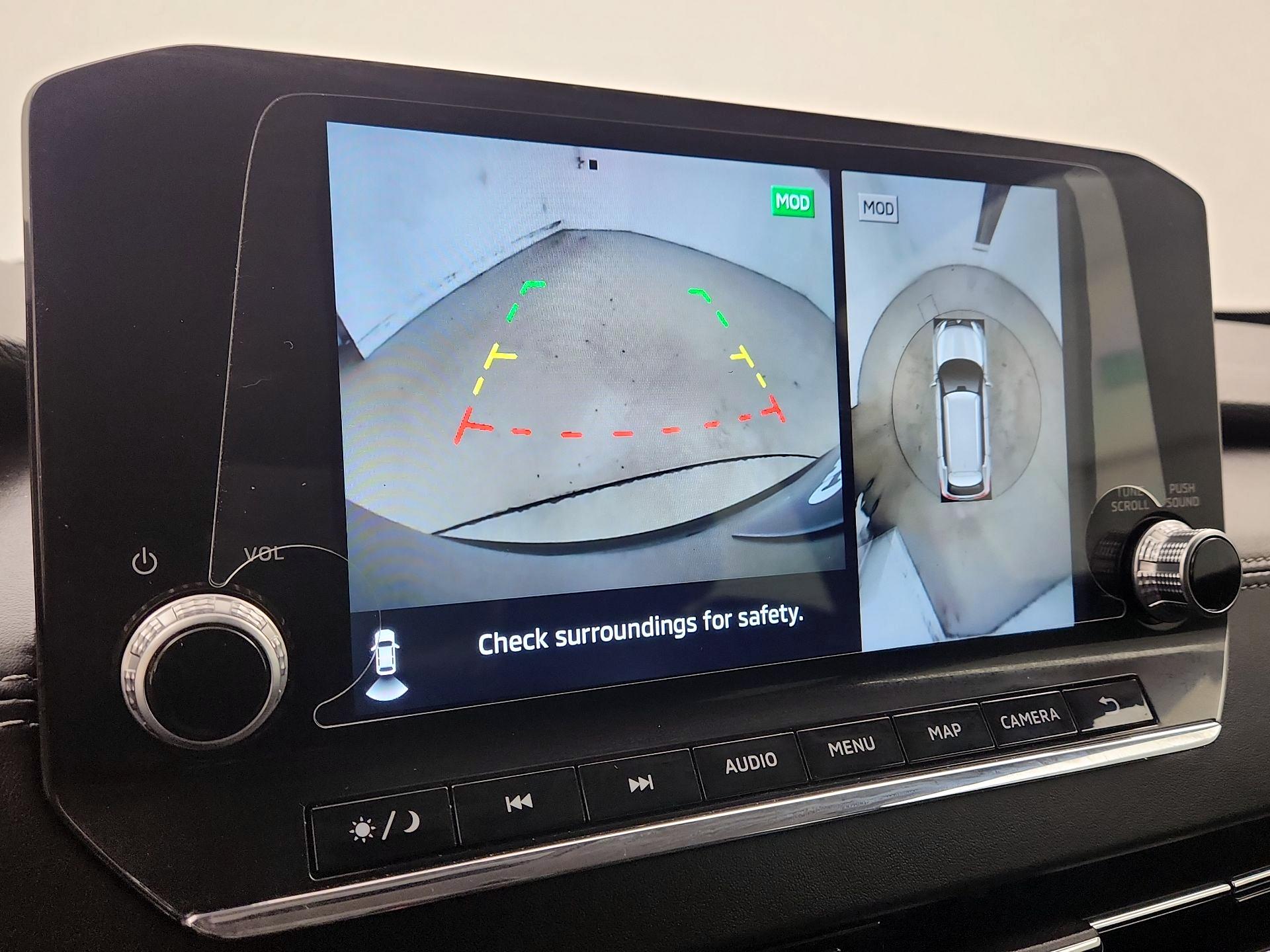 Thumbnail: 2022 Mitsubishi Outlander - 15