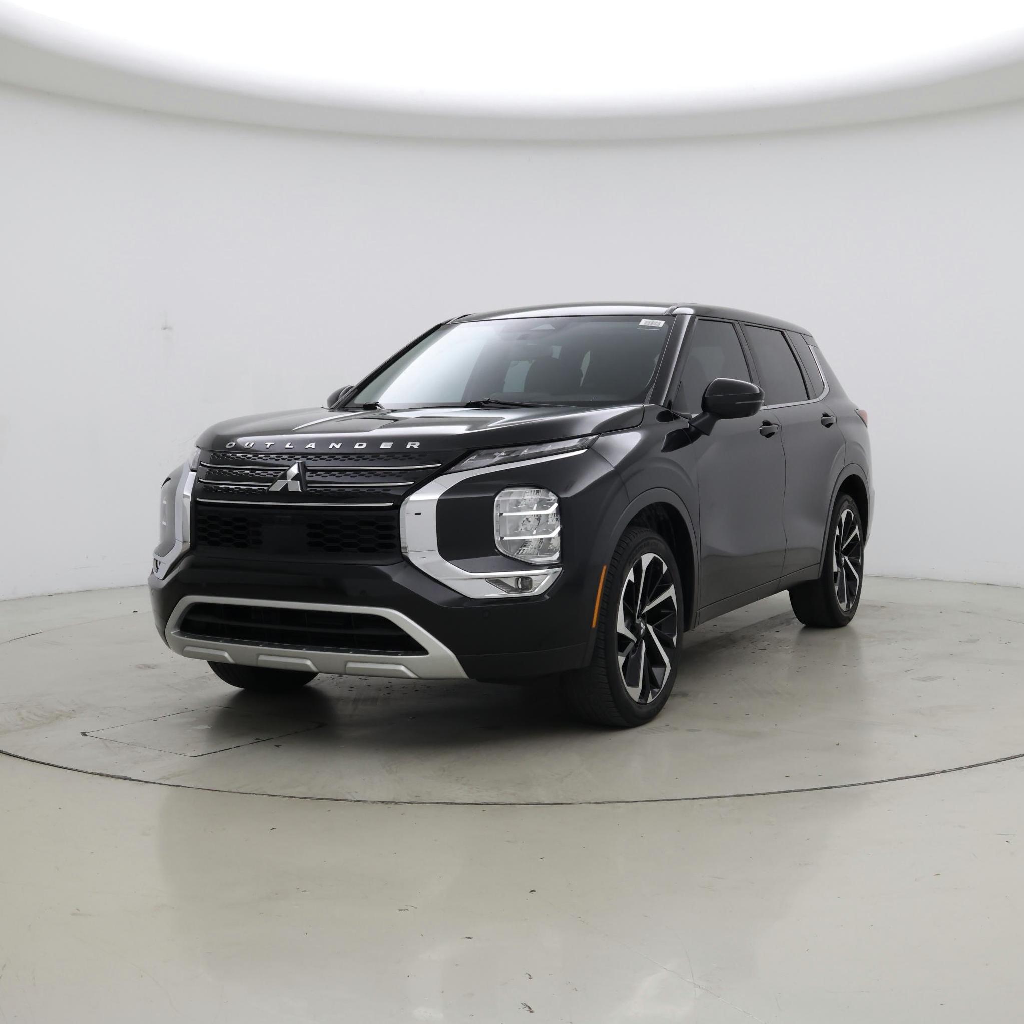 Thumbnail: 2022 Mitsubishi Outlander - 4