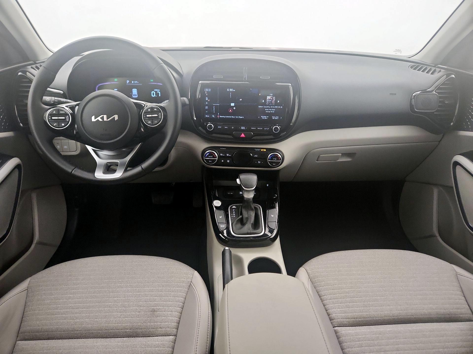 Thumbnail: 2023 Kia Soul - 9