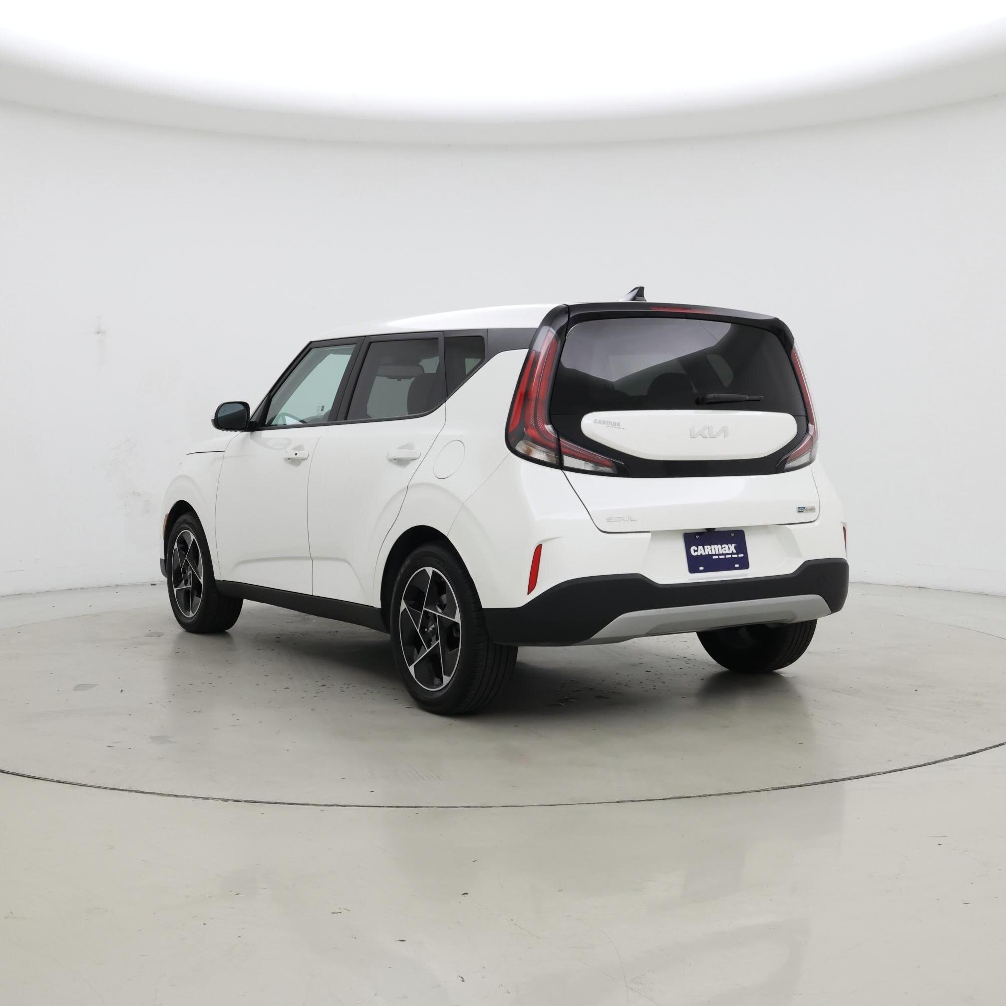 Thumbnail: 2023 Kia Soul - 2