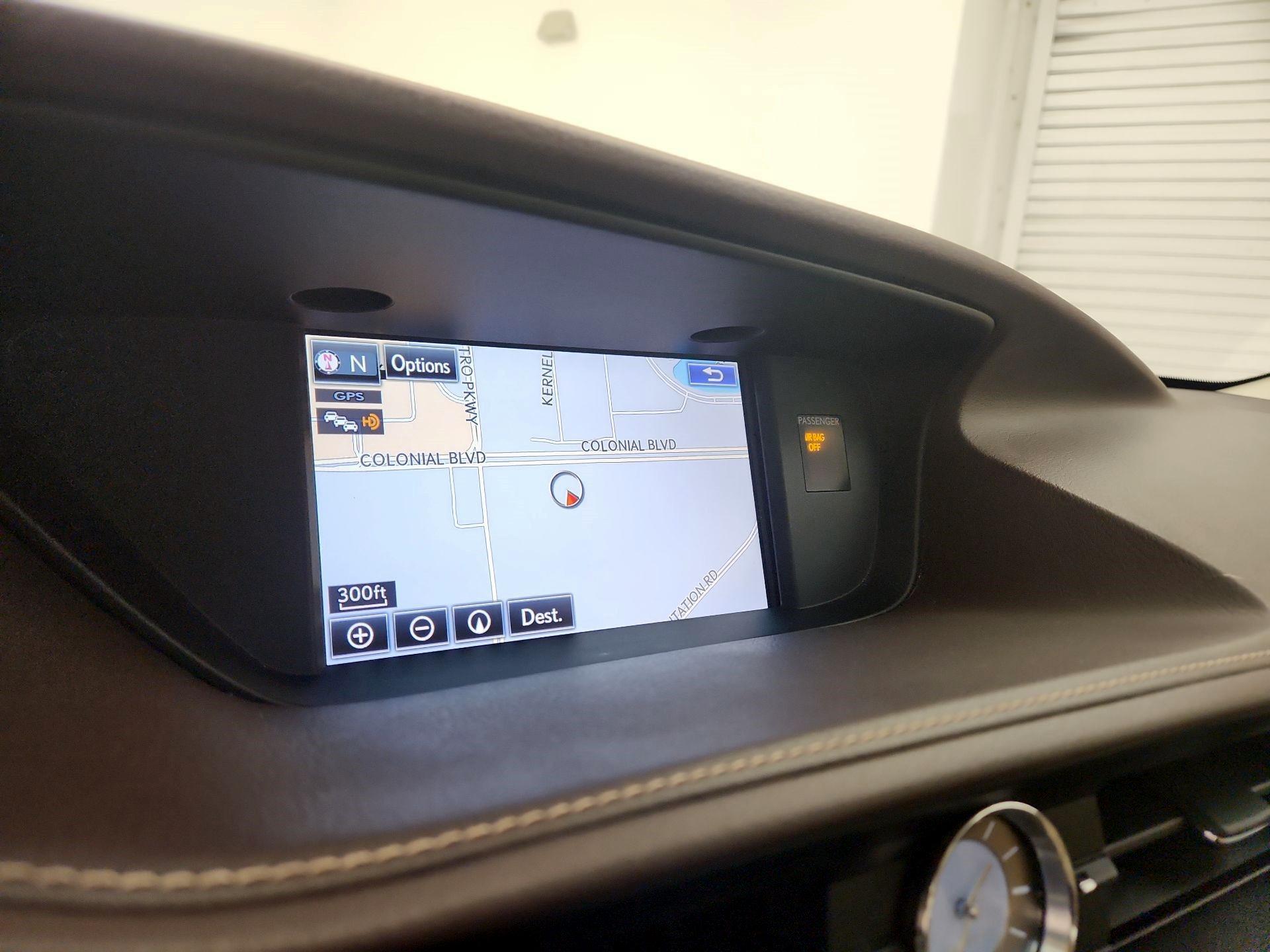 Thumbnail: 2016 Lexus ES - 14