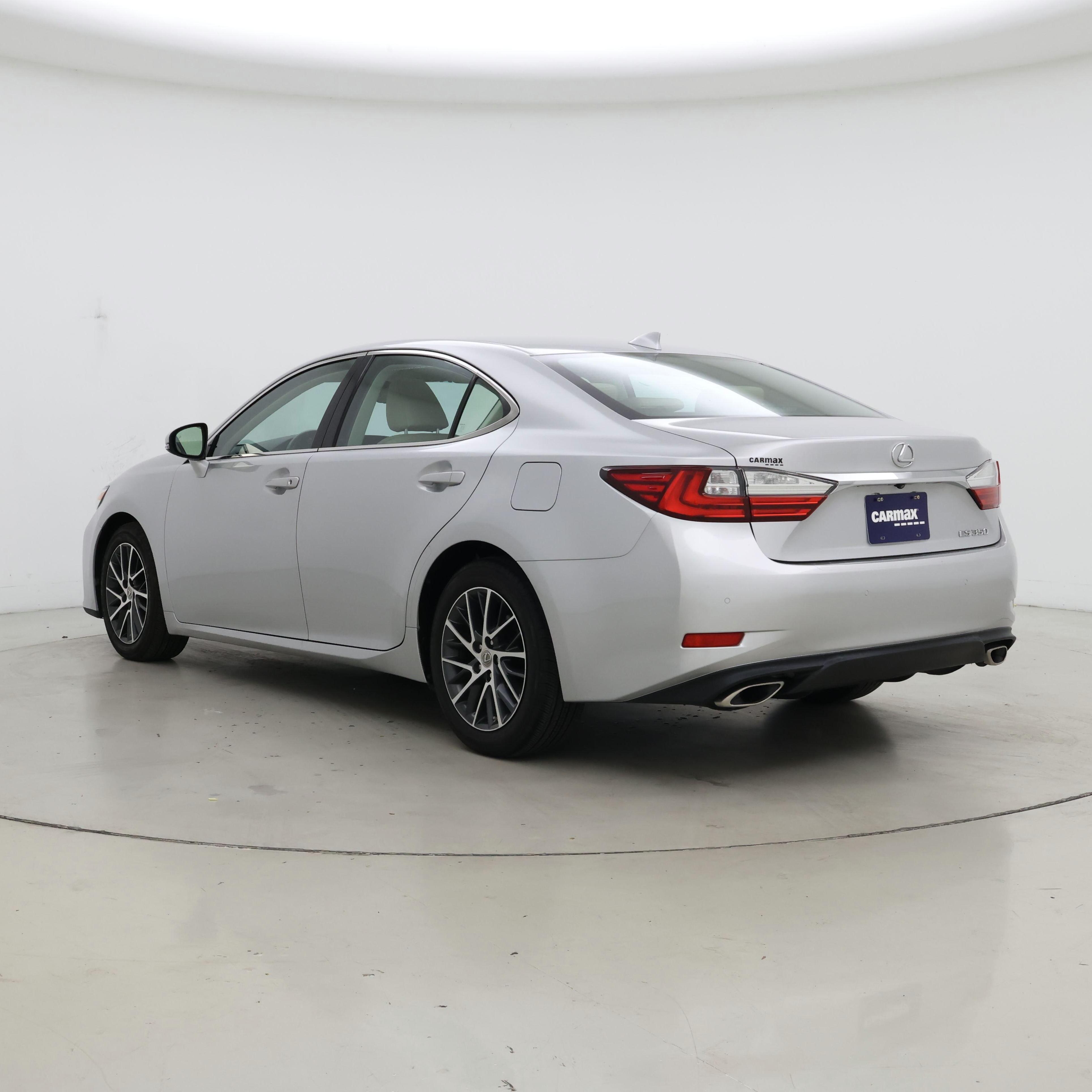 Thumbnail: 2016 Lexus ES - 2