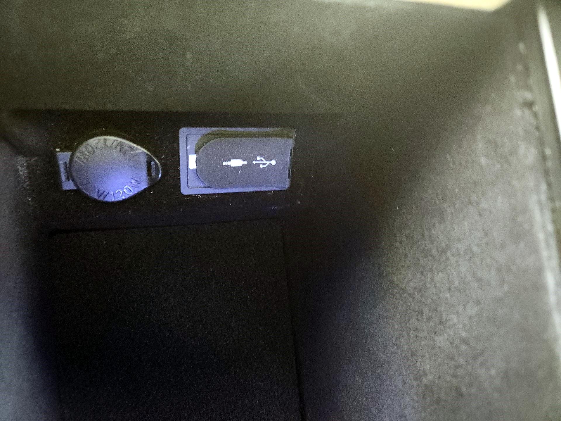 Thumbnail: 2016 Lexus ES - 19