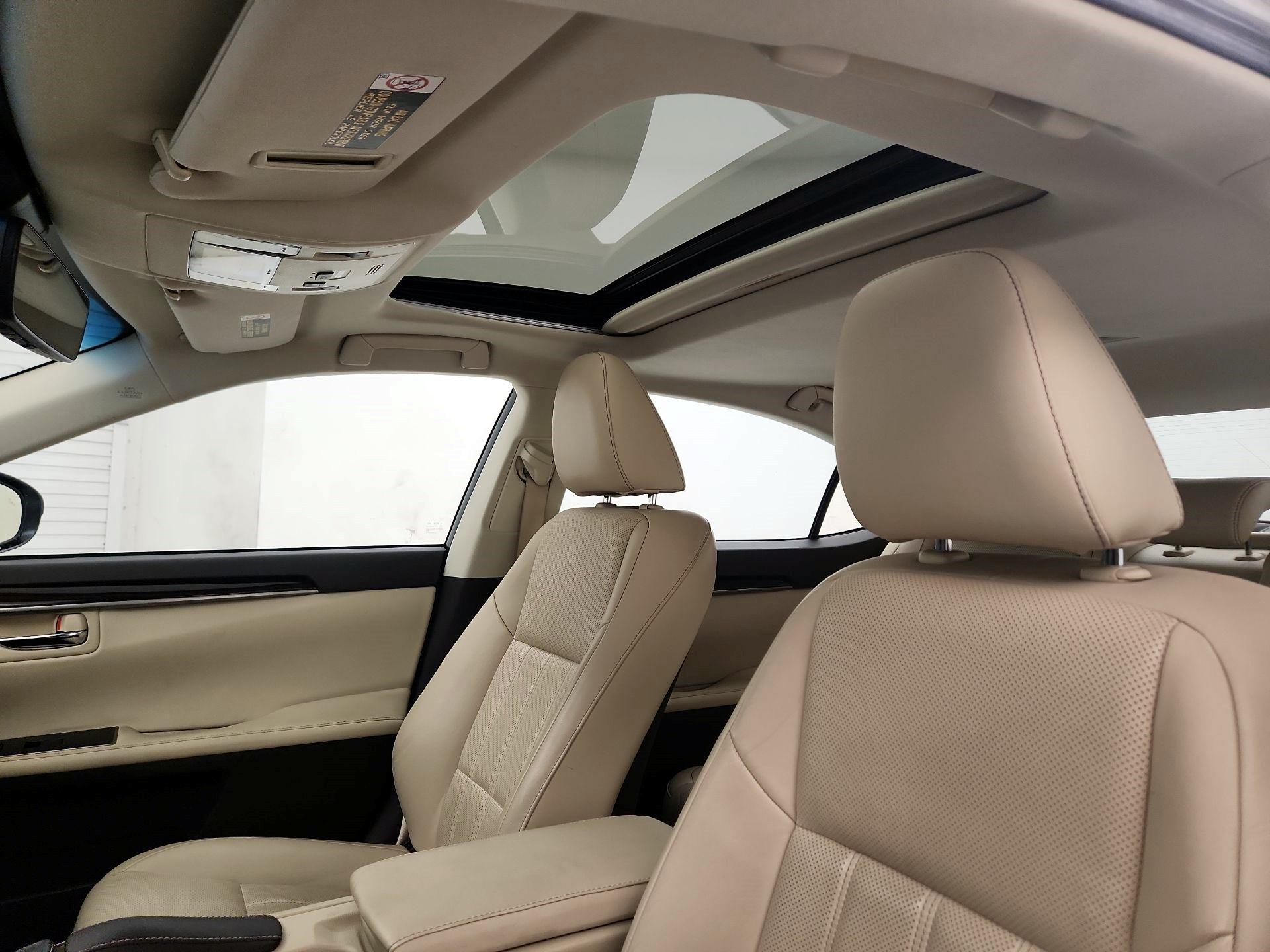 Thumbnail: 2016 Lexus ES - 20