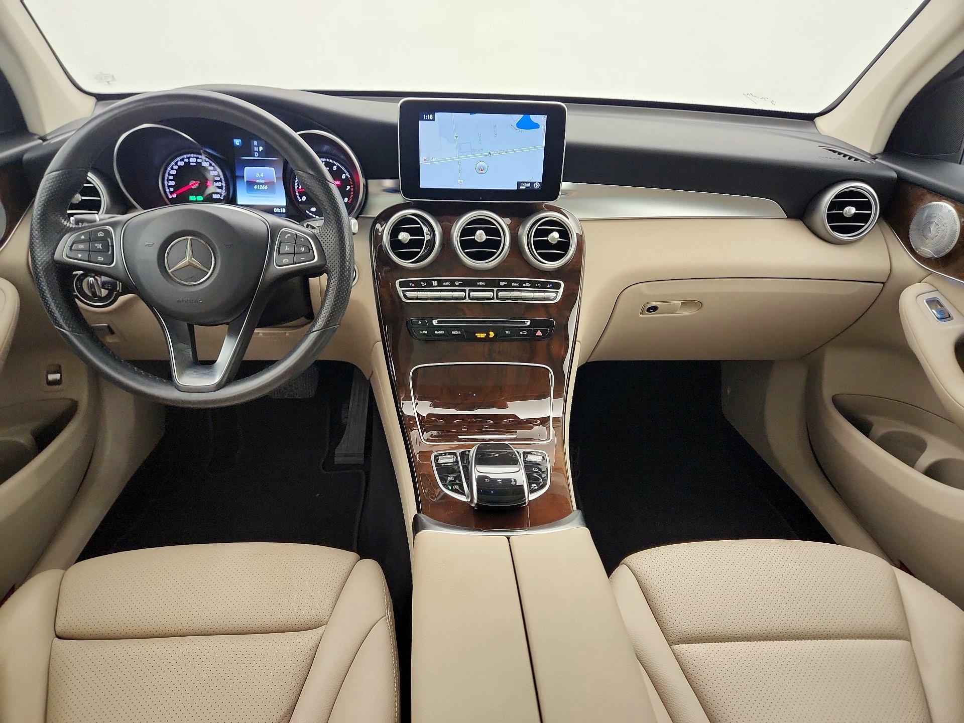 Thumbnail: 2017 Mercedes-Benz GLC - 9