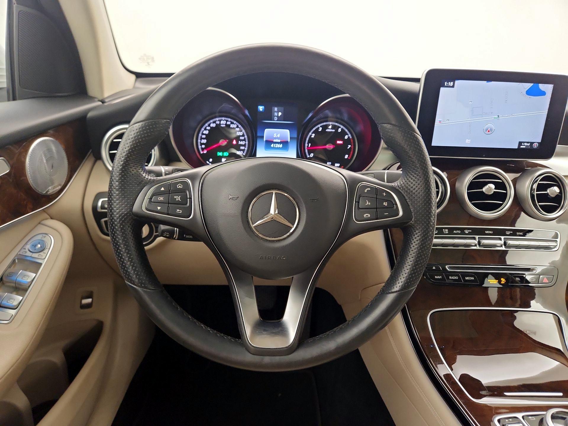 Thumbnail: 2017 Mercedes-Benz GLC - 10