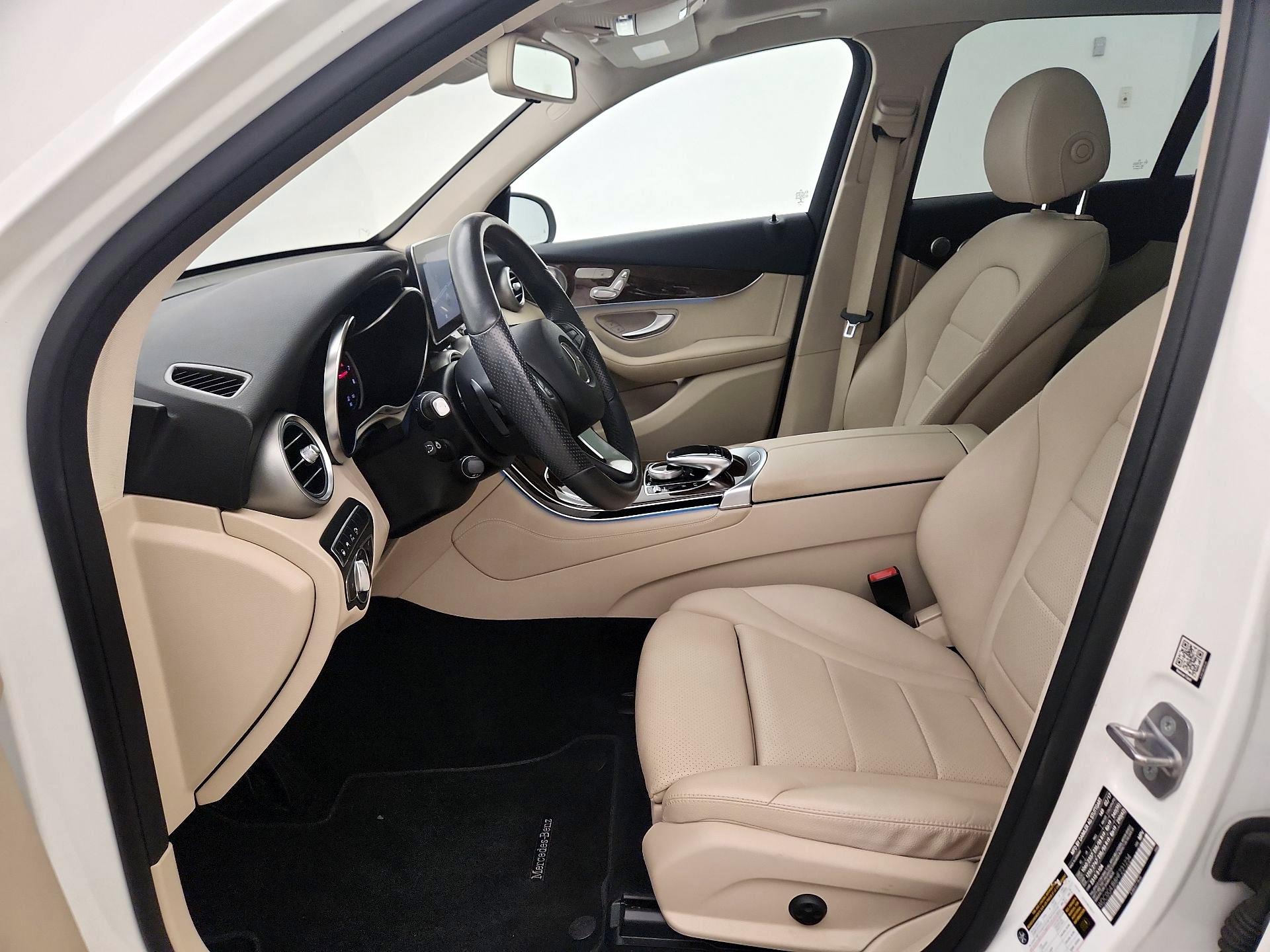 Thumbnail: 2017 Mercedes-Benz GLC - 11