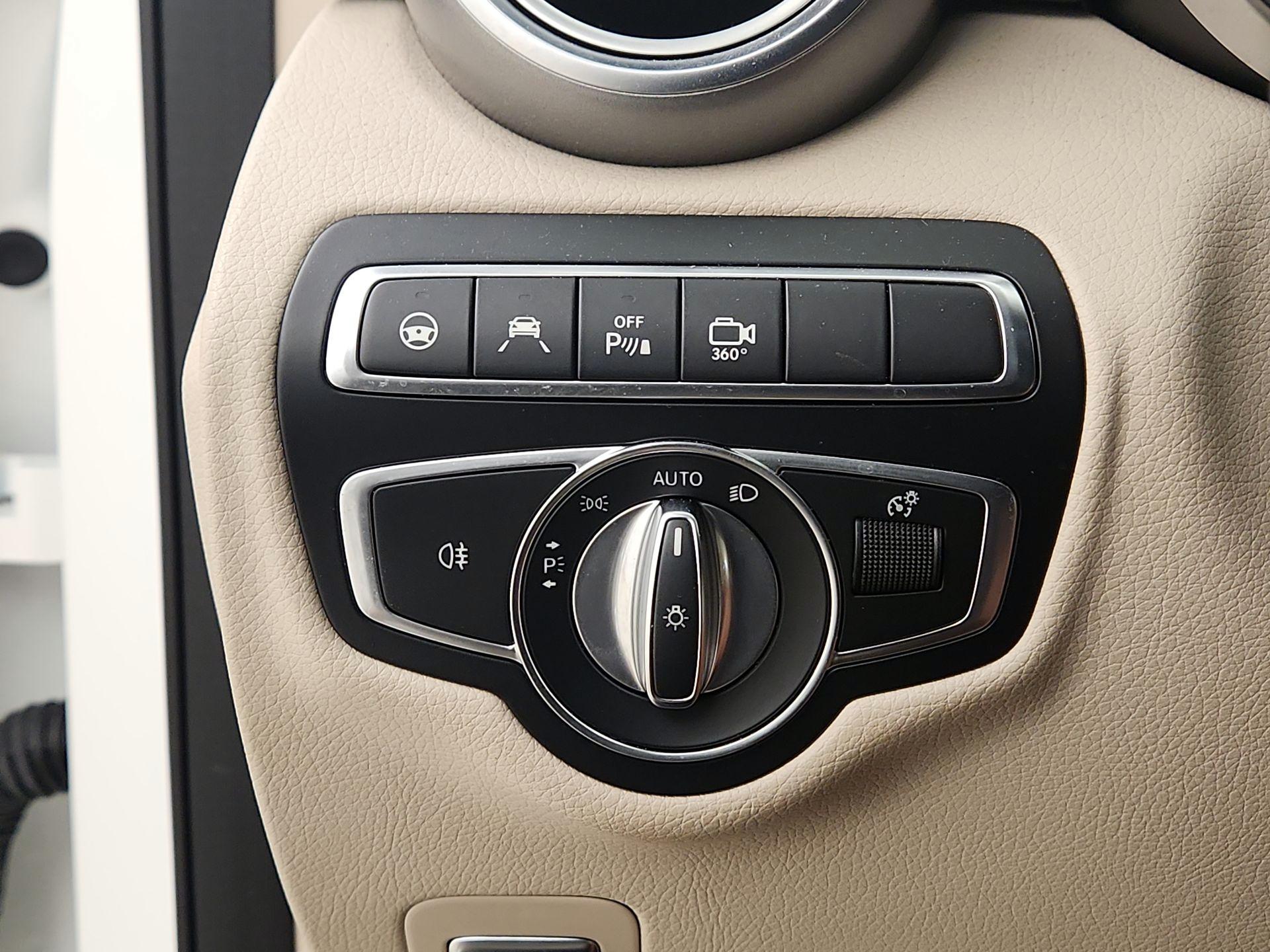 Thumbnail: 2017 Mercedes-Benz GLC - 13