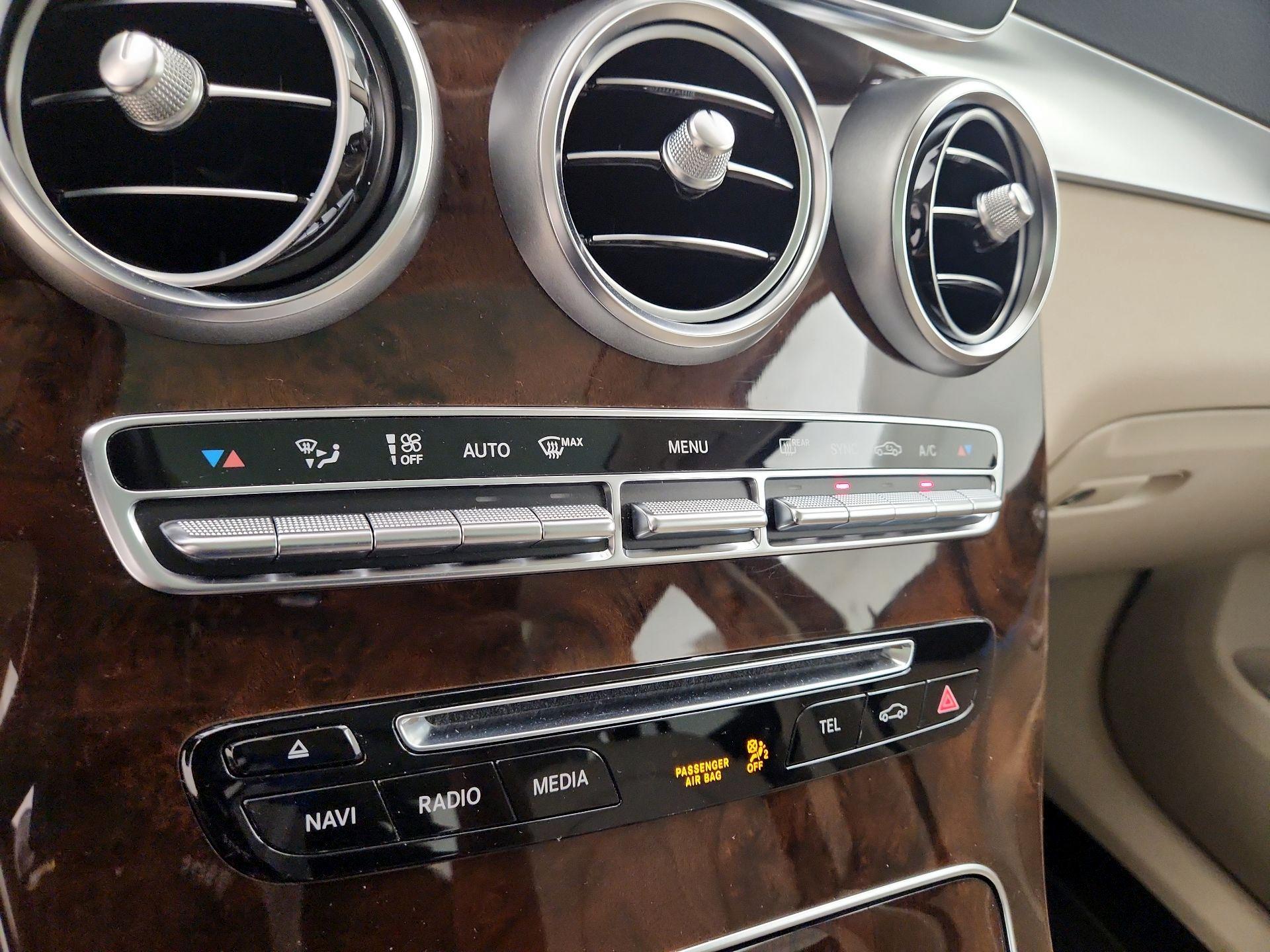 Thumbnail: 2017 Mercedes-Benz GLC - 17