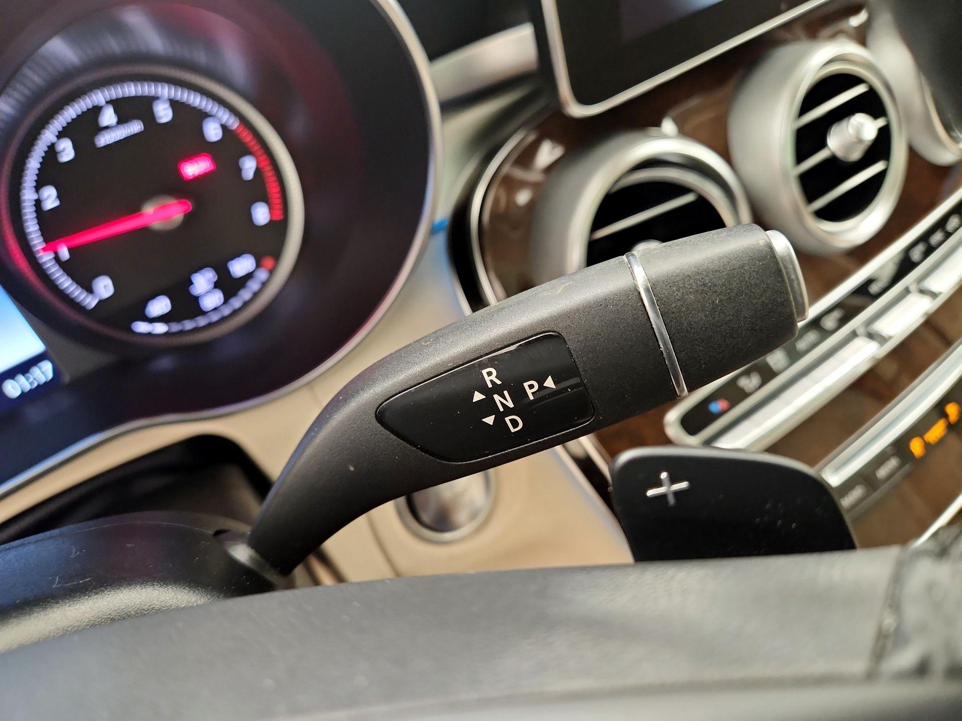 Thumbnail: 2017 Mercedes-Benz GLC - 18