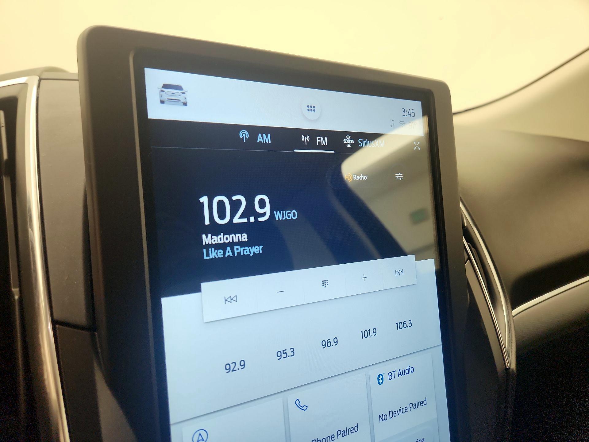 Thumbnail: 2021 Ford Edge - 16