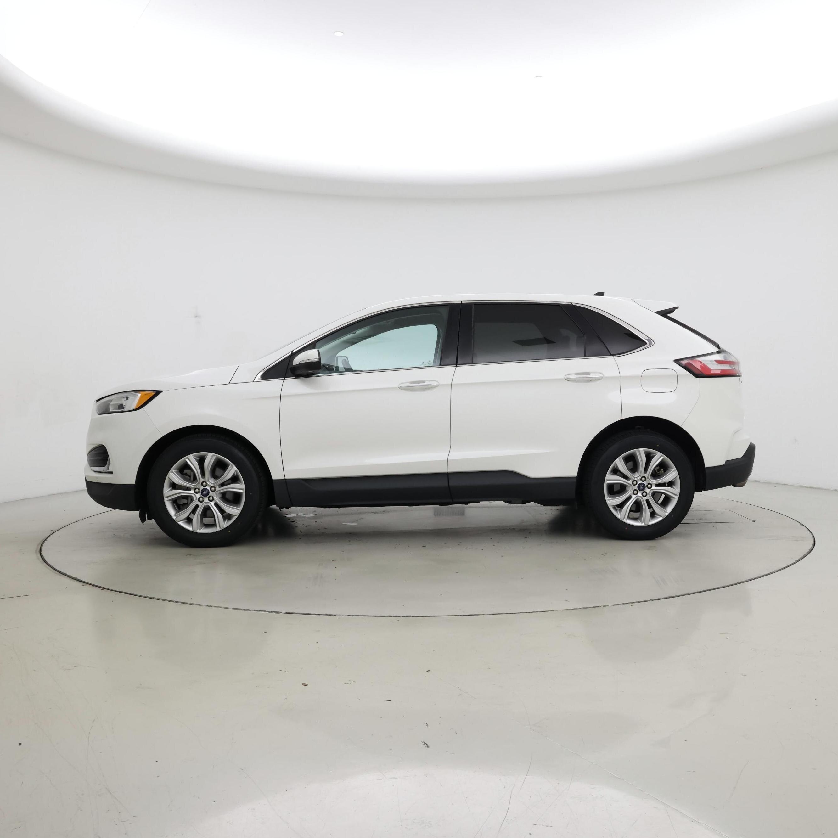 Thumbnail: 2021 Ford Edge - 3