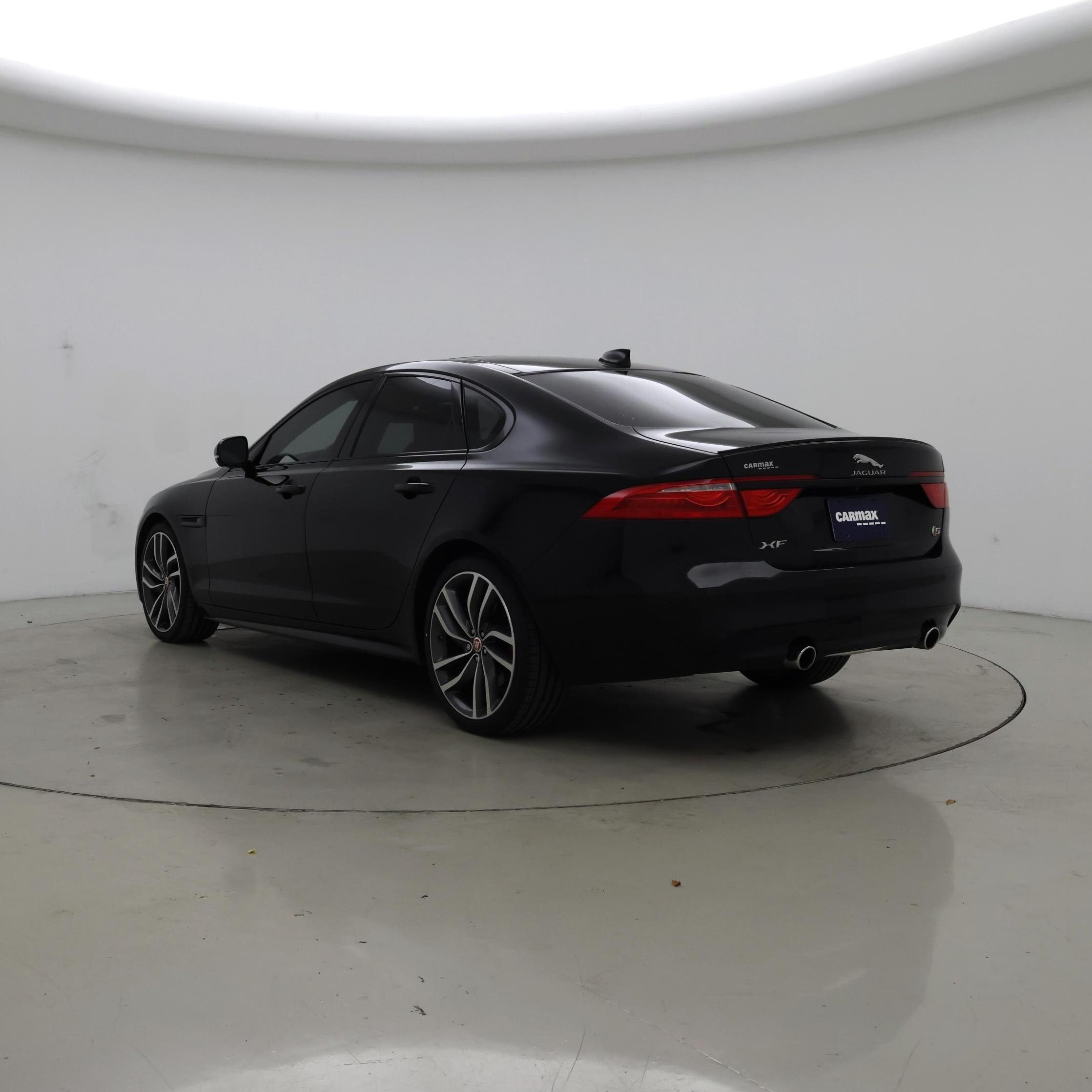 Thumbnail: 2017 Jaguar XF - 2